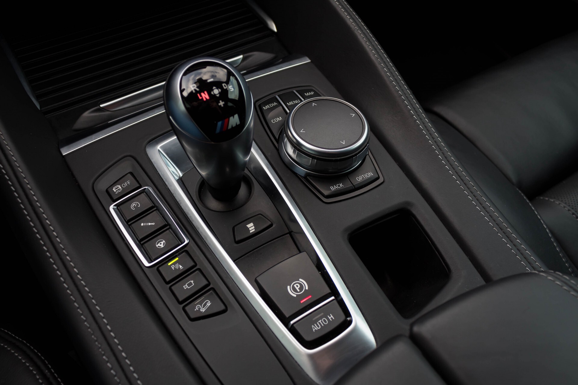 BMW X5 M Bang&Olufsen Carbon/Entertainment/Standkachel Aut8 Foto 22