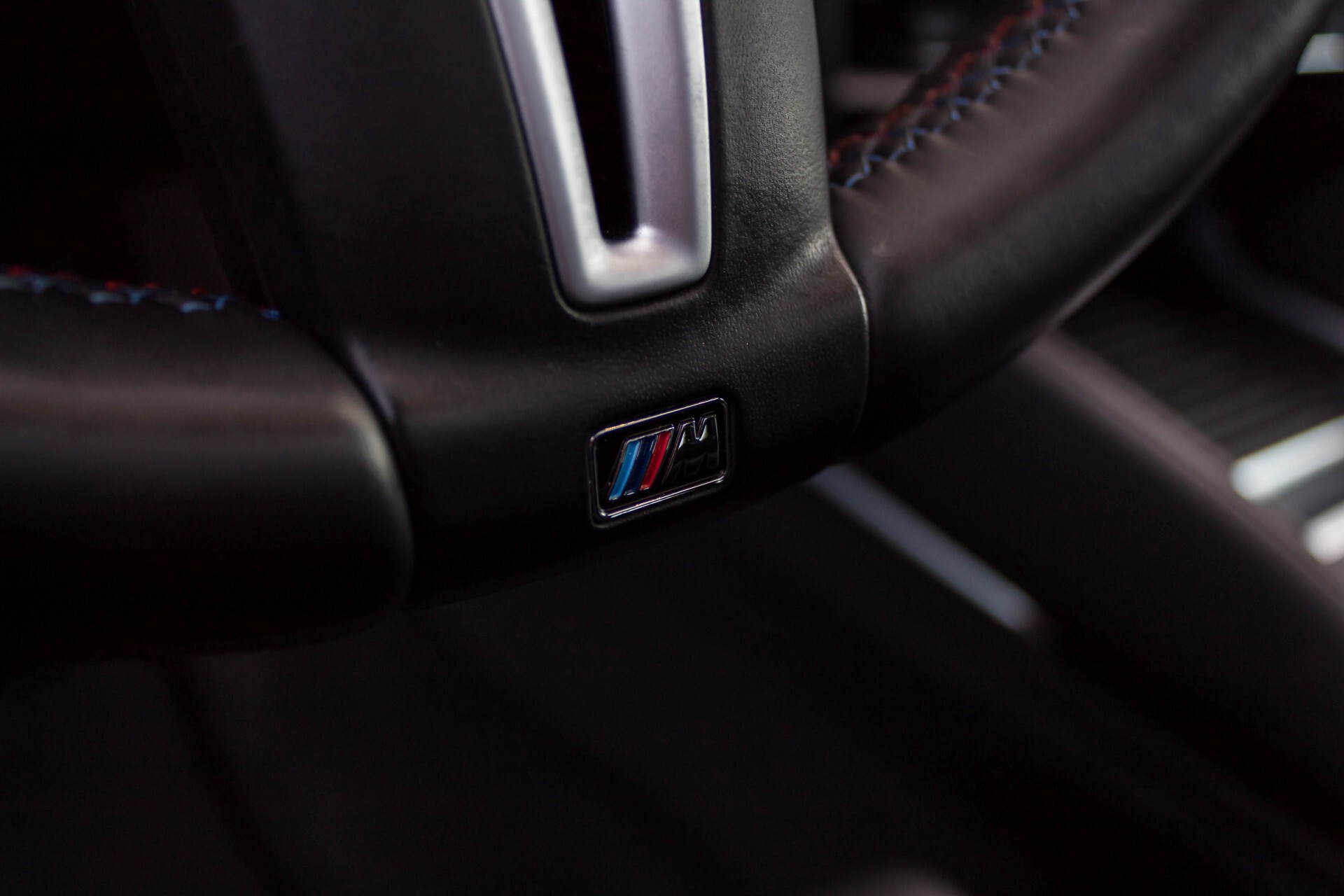 BMW X5 M Bang&Olufsen Carbon/Entertainment/Standkachel Aut8 Foto 32