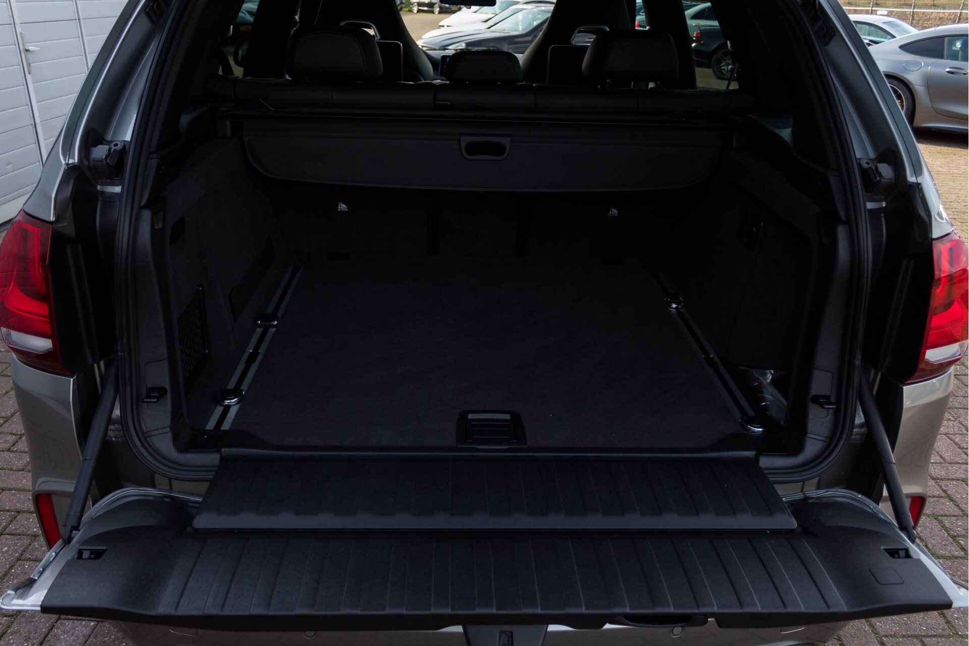 BMW X5 M Bang&Olufsen Carbon/Entertainment/Standkachel Aut8 Foto 37