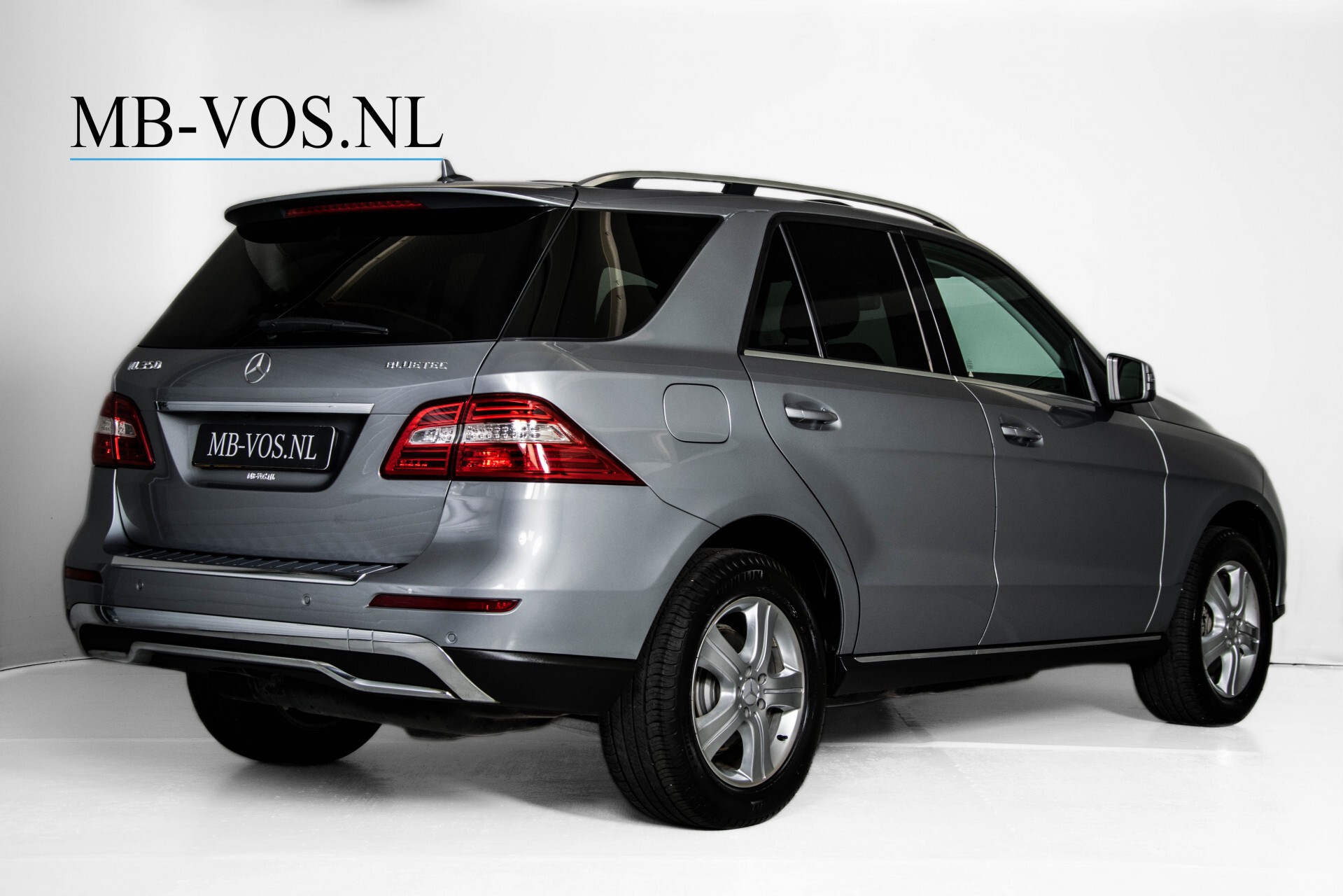 Mercedes-Benz M-Klasse 350 Bluetec 4-M Luchtvering/Schuifdak/ILS/Wegkl-trekhaak/18" Aut7 Foto 2