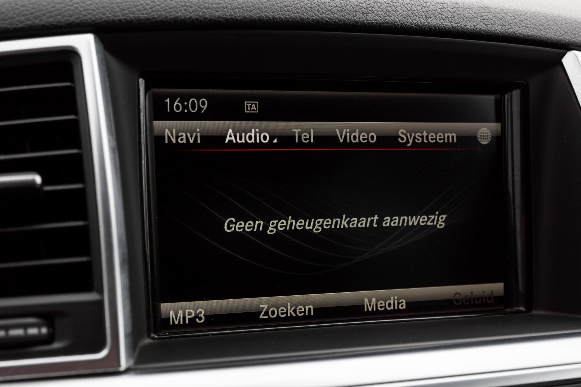 Mercedes-Benz M-Klasse 350 Bluetec 4-M Luchtvering/Schuifdak/ILS/Wegkl-trekhaak/18" Aut7 Foto 20