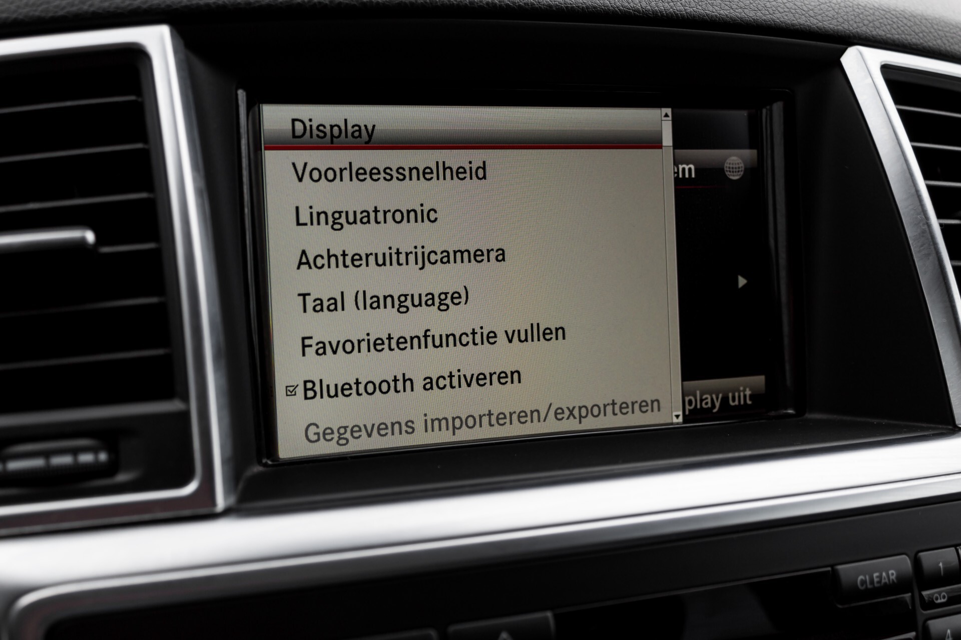 Mercedes-Benz M-Klasse 350 Bluetec 4-M Luchtvering/Schuifdak/ILS/Wegkl-trekhaak/18" Aut7 Foto 23