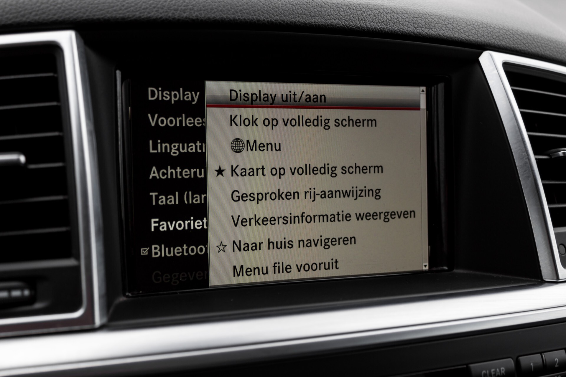 Mercedes-Benz M-Klasse 350 Bluetec 4-M Luchtvering/Schuifdak/ILS/Wegkl-trekhaak/18" Aut7 Foto 25