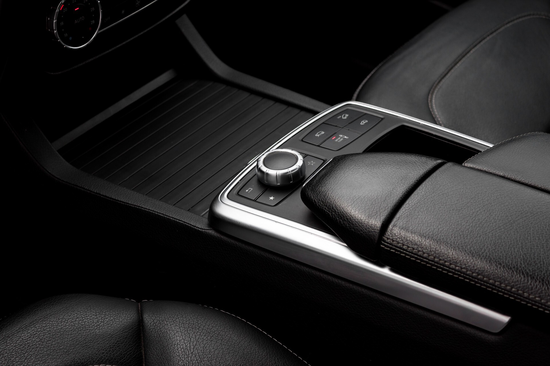 Mercedes-Benz M-Klasse 350 Bluetec 4-M Luchtvering/Schuifdak/ILS/Wegkl-trekhaak/18" Aut7 Foto 28