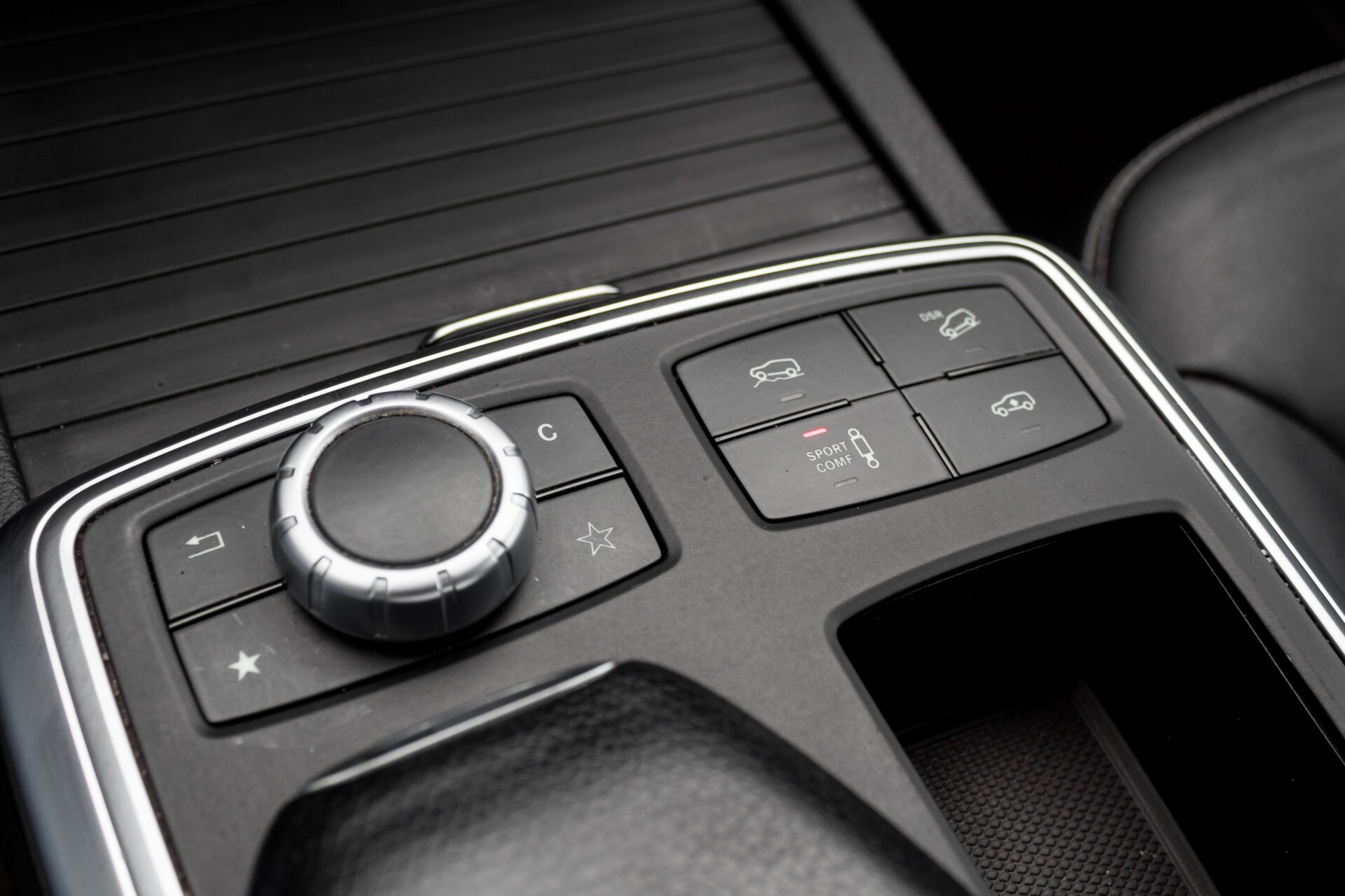 Mercedes-Benz M-Klasse 350 Bluetec 4-M Luchtvering/Schuifdak/ILS/Wegkl-trekhaak/18" Aut7 Foto 31