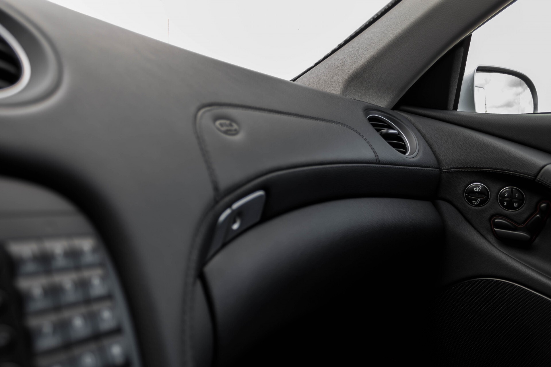 Mercedes-Benz SL-Klasse 350 Facelift Stoelkoeling/Bose/Comand/Memory/19"AMG Aut7 Foto 27