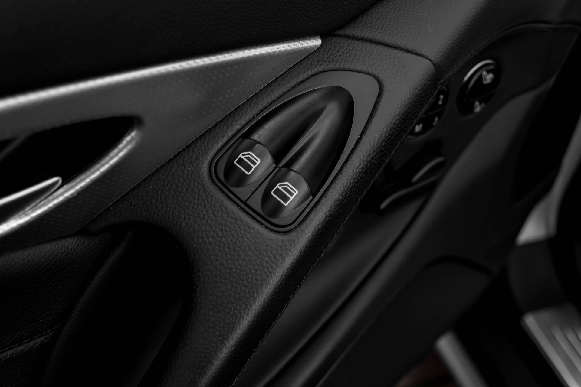 Mercedes-Benz SL-Klasse 350 Facelift Stoelkoeling/Bose/Comand/Memory/19"AMG Aut7 Foto 28