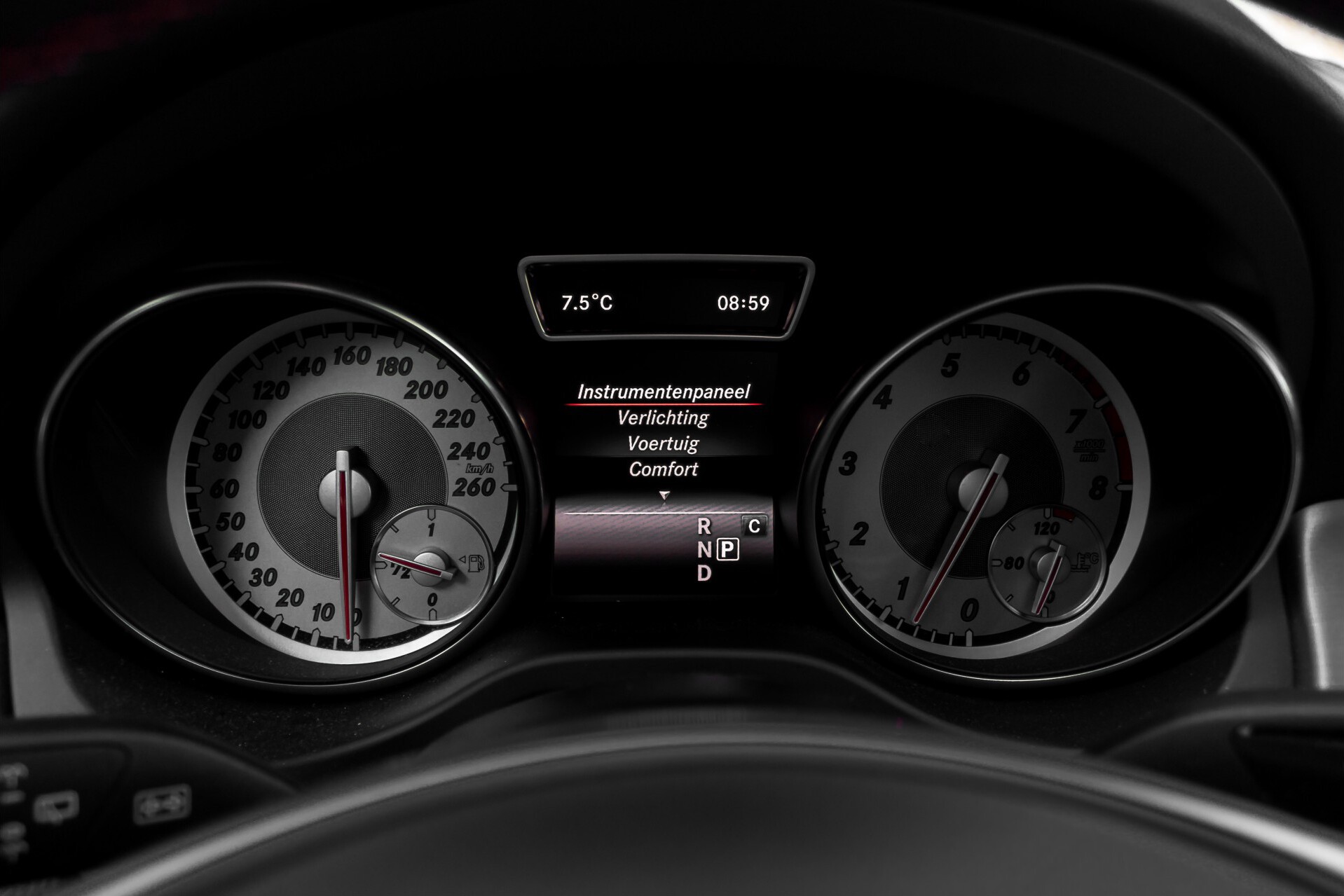 Mercedes-Benz GLA-Klasse 200 AMG Panorama Night LED/Navi/Gr-Navi Aut7 Foto 12