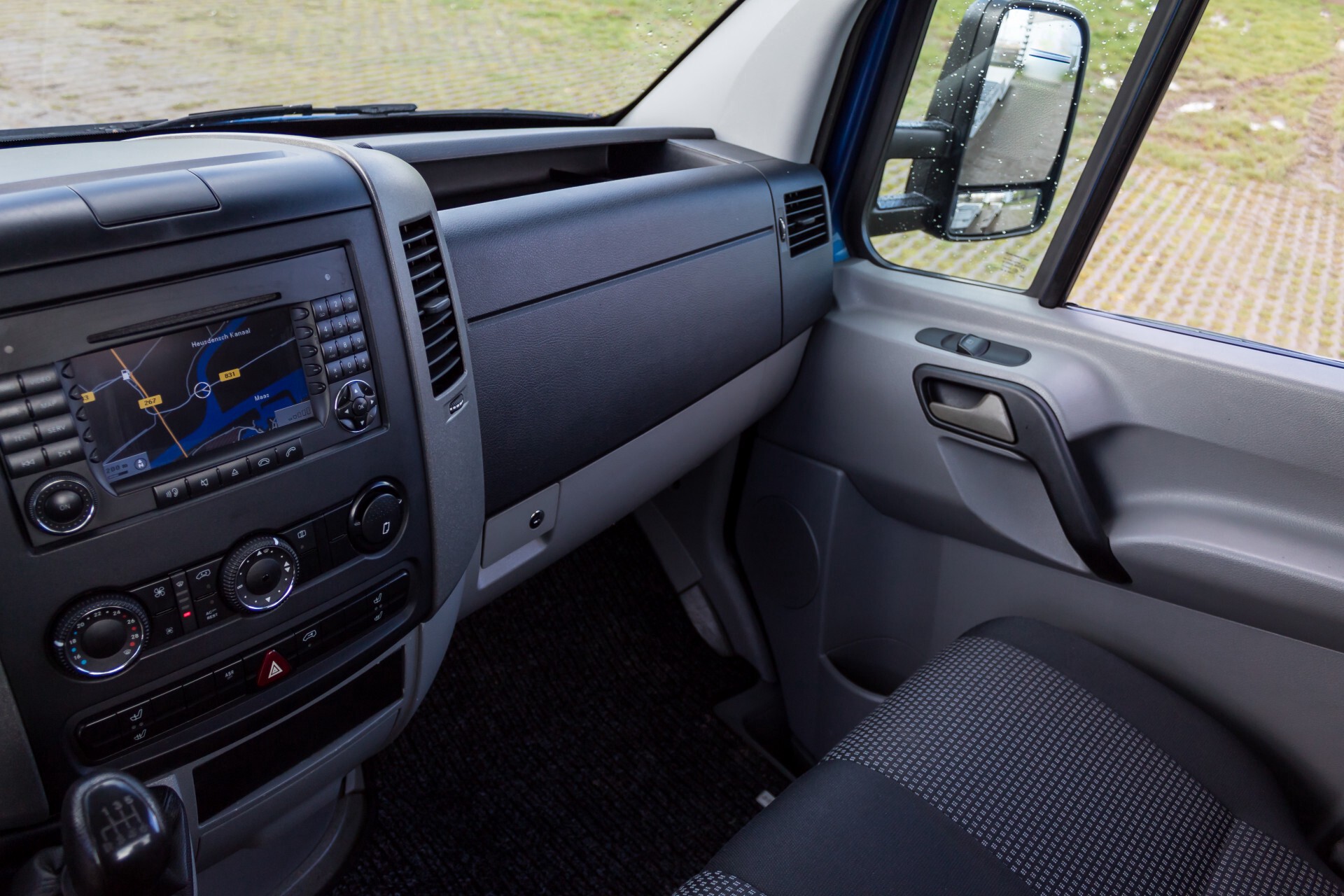 Mercedes-Benz Sprinter 518 3.0 Cdi V6 Oprijwagen / Auto ambulance 7360 kg Foto 12