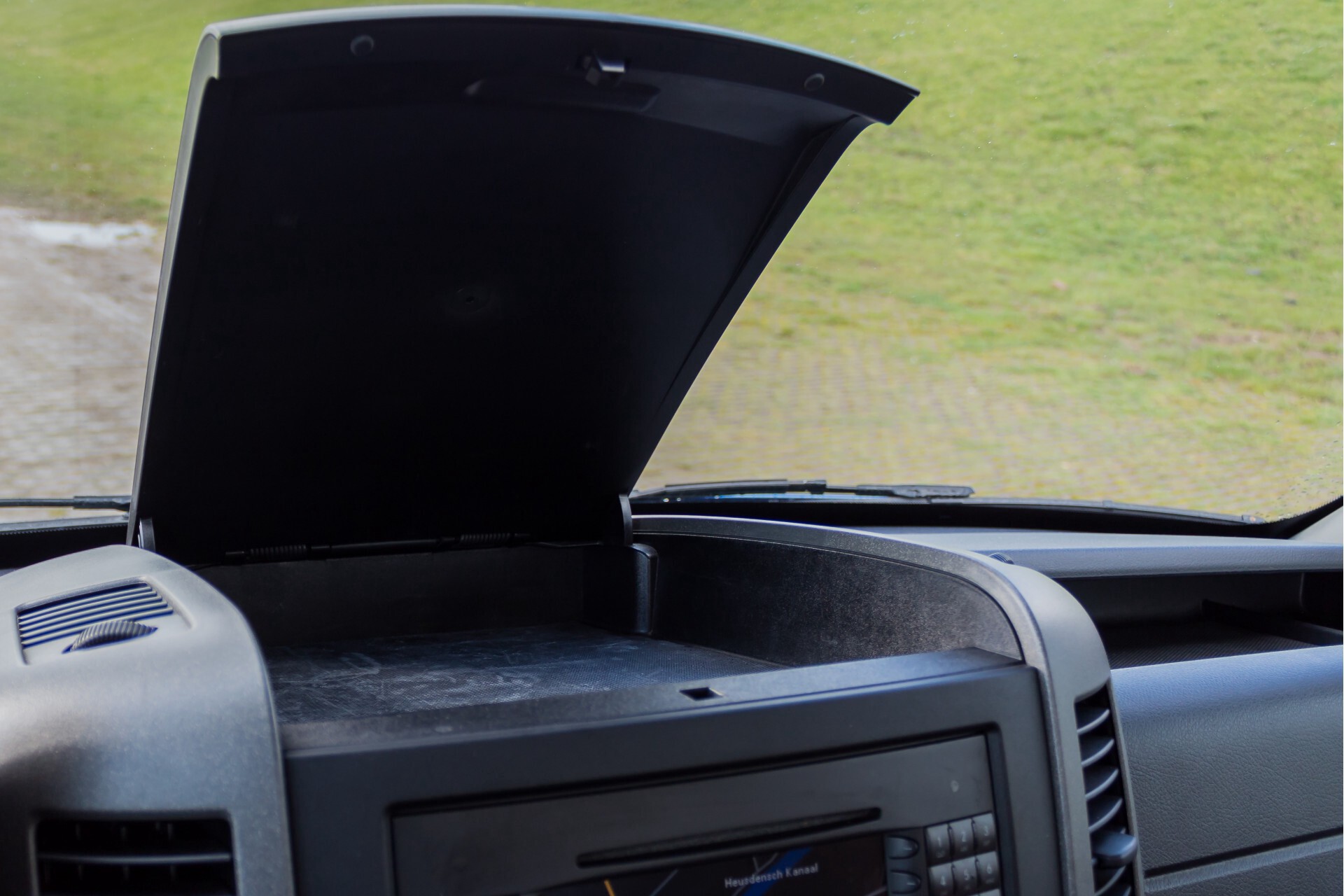 Mercedes-Benz Sprinter 518 3.0 Cdi V6 Oprijwagen / Auto ambulance 7360 kg Foto 16