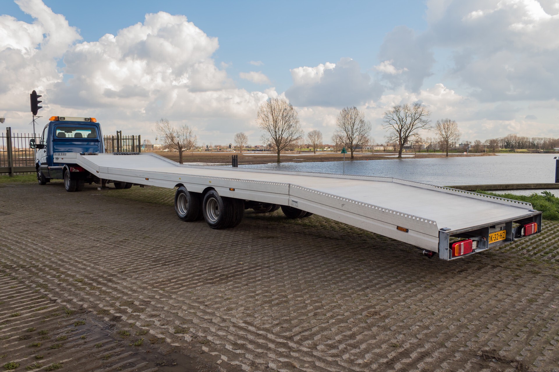 Mercedes-Benz Sprinter 518 3.0 Cdi V6 Oprijwagen / Auto ambulance 7360 kg Foto 26