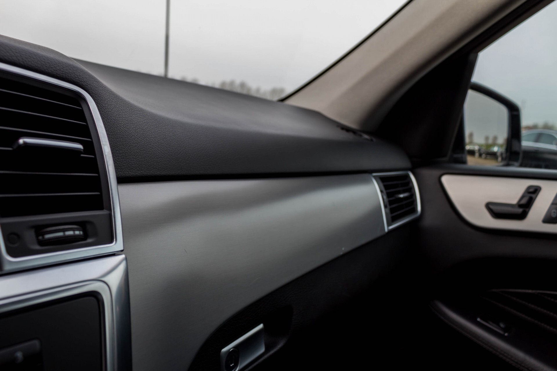 Mercedes-Benz M-Klasse 350 Bluetec 4-M Sport Luchtvering/AMG/Schuifdak/Trekhaak/ILS Aut7 Foto 16