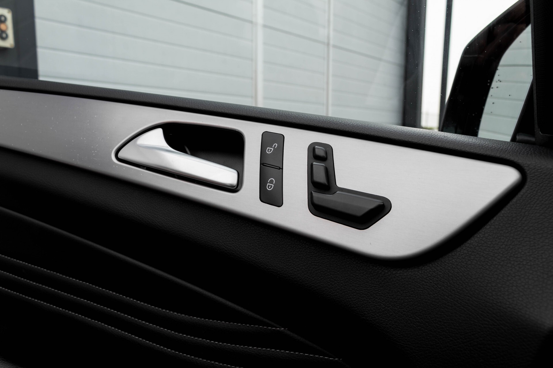 Mercedes-Benz M-Klasse 350 Bluetec 4-M Sport Luchtvering/AMG/Schuifdak/Trekhaak/ILS Aut7 Foto 22