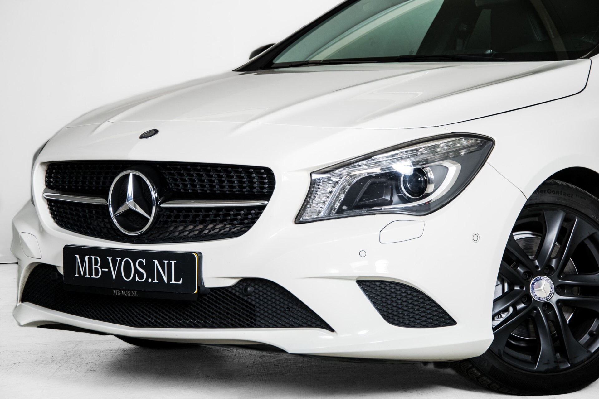 Mercedes-Benz CLA-Klasse 200 Urban Panorama Night/Camera/Xenon/Verwarmde stoelen Aut7 Foto 30