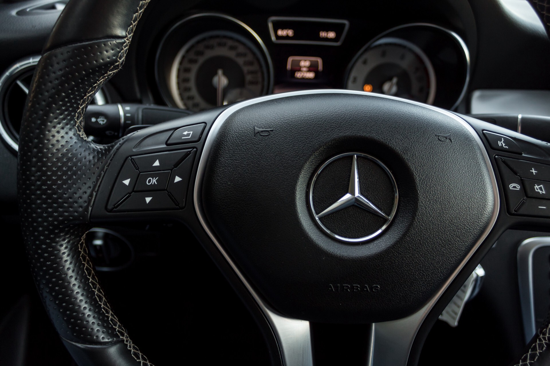 Mercedes-Benz CLA-Klasse 200 Urban Panorama Night/Camera/Xenon/Verwarmde stoelen Aut7 Foto 9