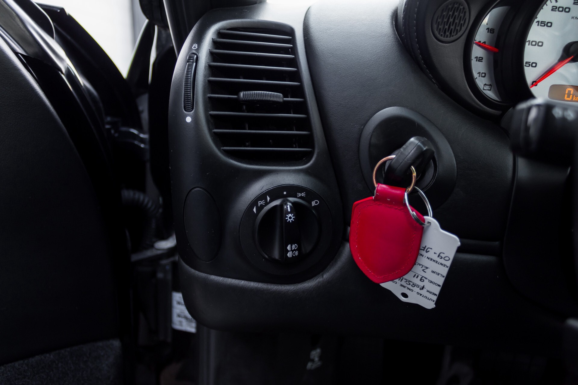 Porsche 911 3.6 Coupé Carrera 4S Origineel NL/NAP Aut6 Foto 15