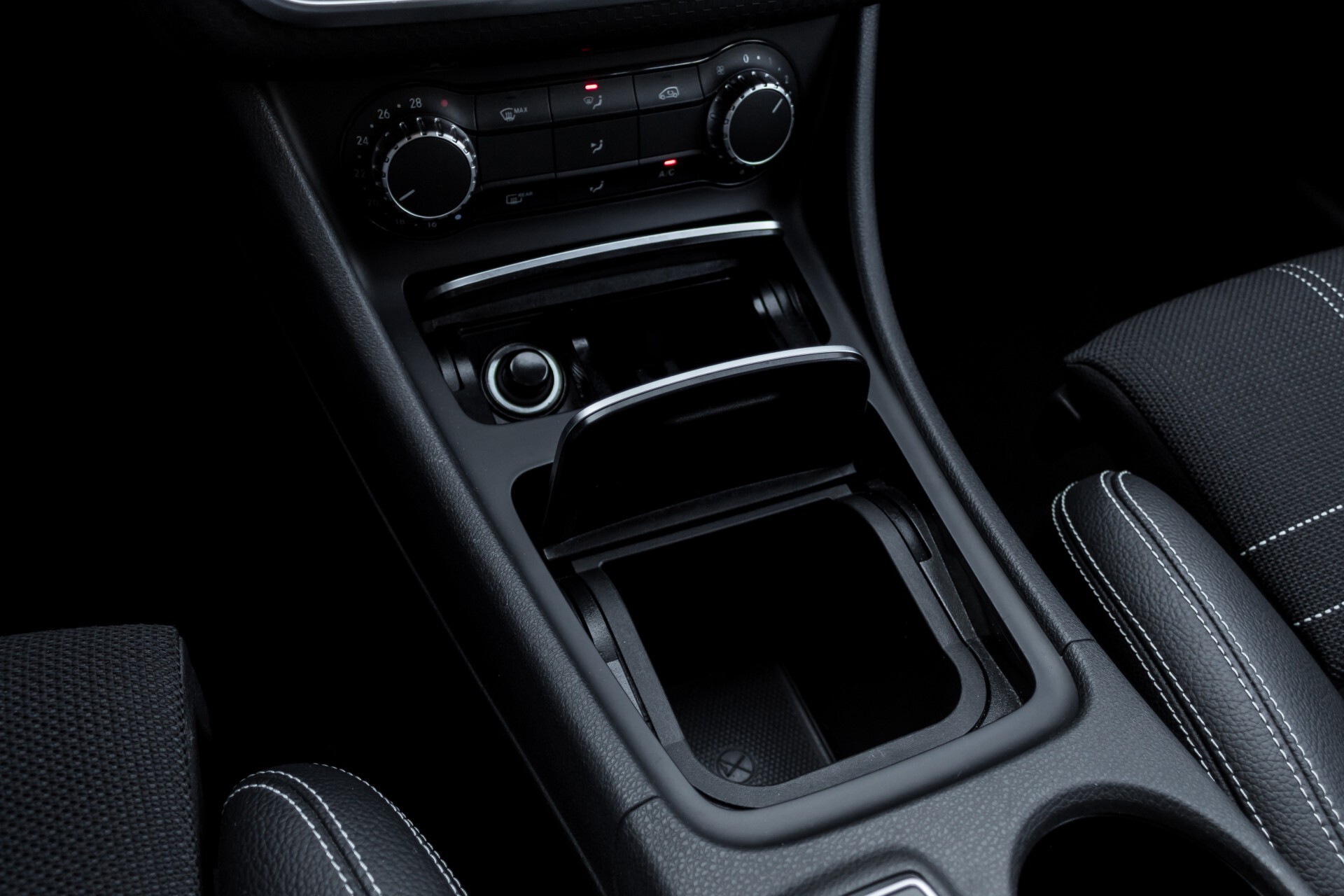 Mercedes-Benz A-Klasse 180 d Urban Navi/Stoelverwarming/Parctronic Aut7 Foto 25