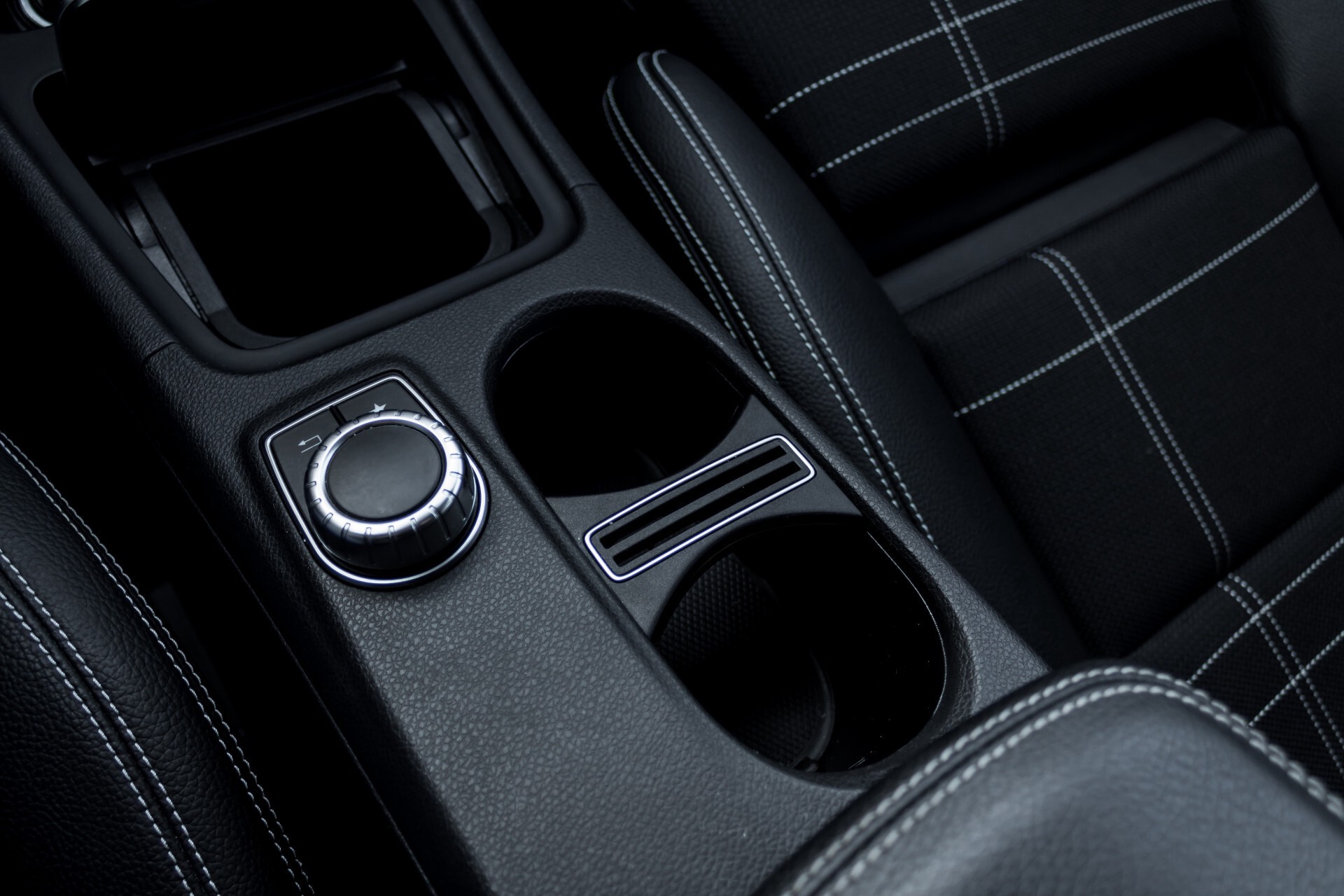 Mercedes-Benz A-Klasse 180 d Urban Navi/Stoelverwarming/Parctronic Aut7 Foto 27