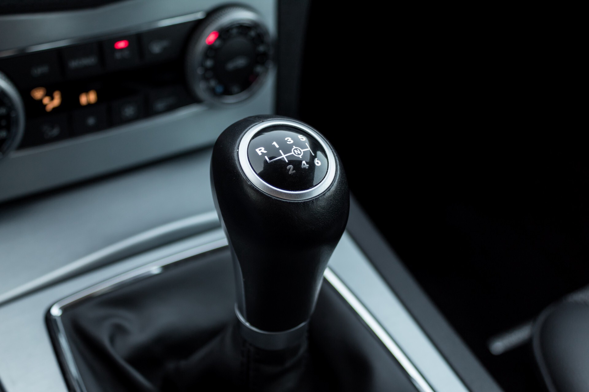 Mercedes-Benz C-Klasse 180 K Avantgarde 1ste eigenaar/NL geleverd/Dealer onderhouden/Volledig gedocumenteerd Foto 16