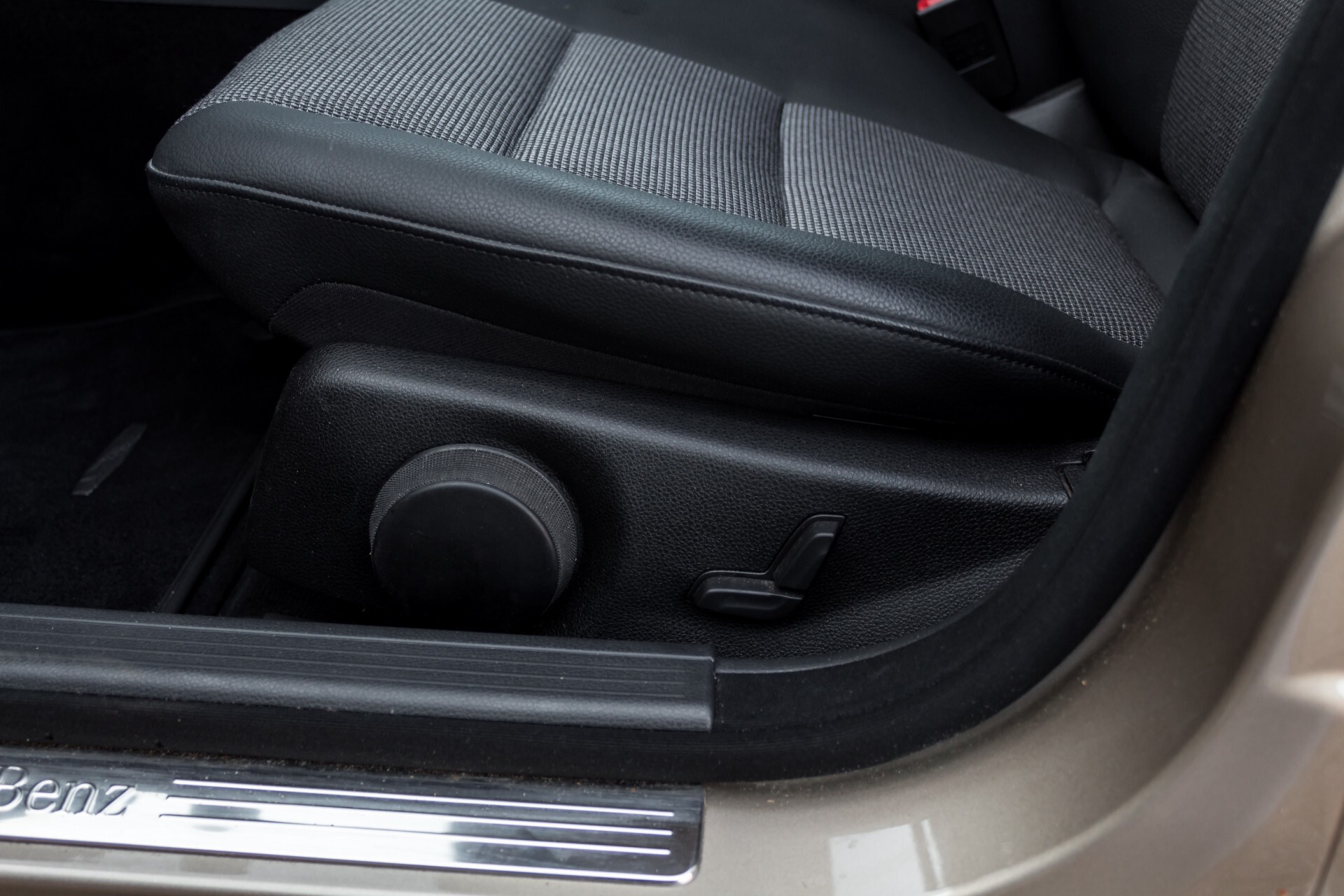 Mercedes-Benz C-Klasse 180 K Avantgarde 1ste eigenaar/NL geleverd/Dealer onderhouden/Volledig gedocumenteerd Foto 31
