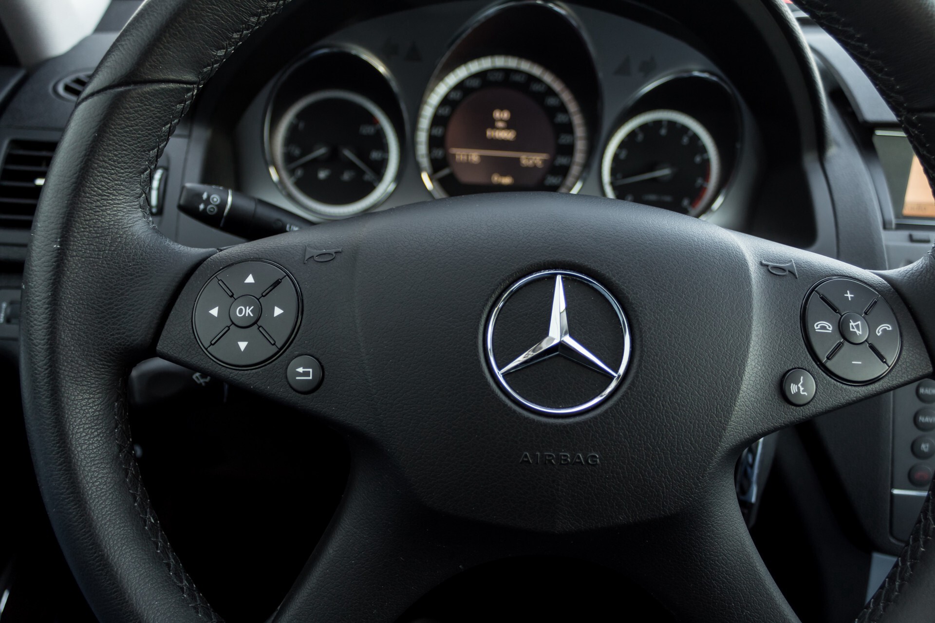 Mercedes-Benz C-Klasse 180 K Avantgarde 1ste eigenaar/NL geleverd/Dealer onderhouden/Volledig gedocumenteerd Foto 9