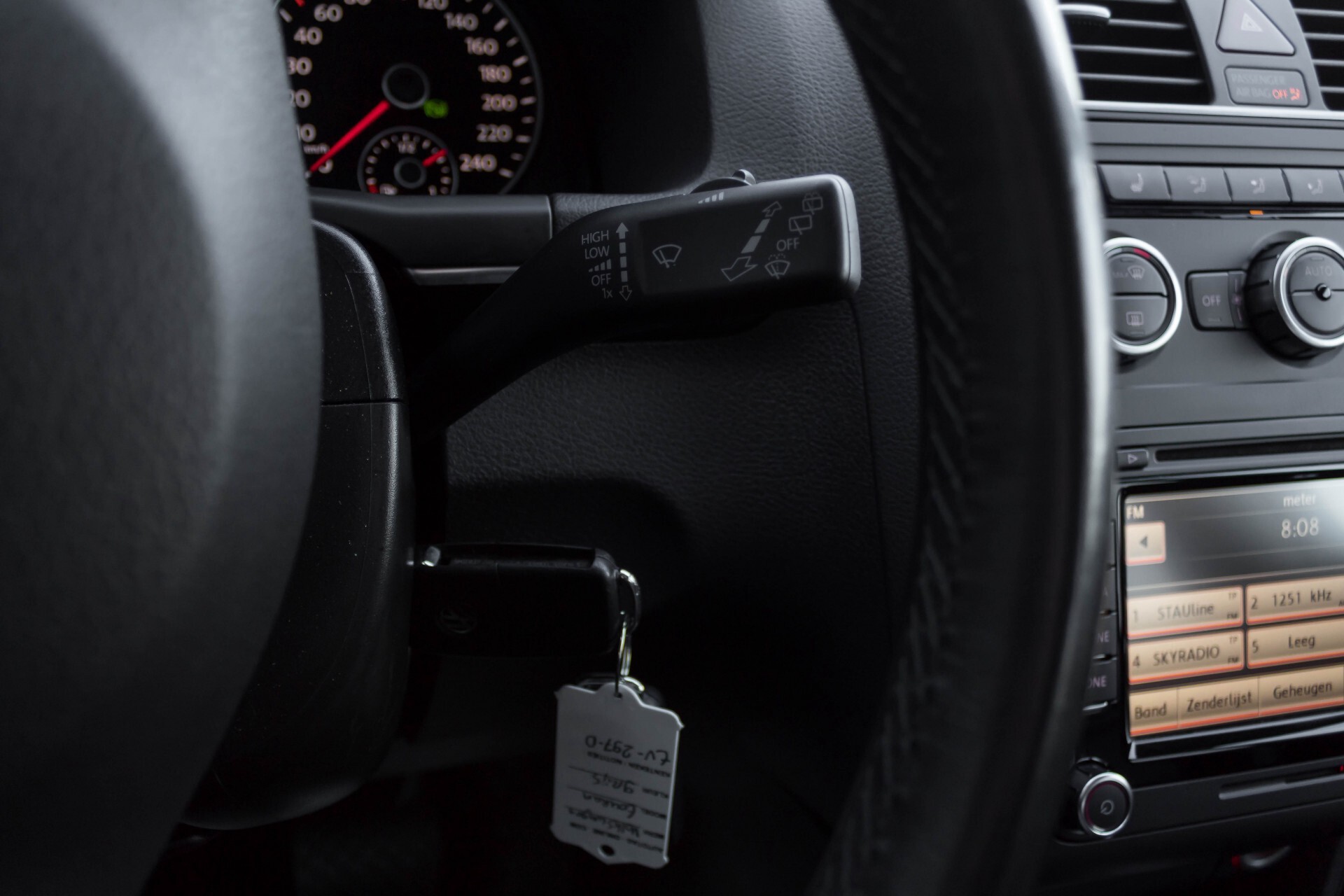 Volkswagen Touran 2.0 TDI Highline 7Persoons 177pk Panorama/Leder/Navi/Camera/Verw-Stln/Trhk/ECC/Xenon Aut Foto 14