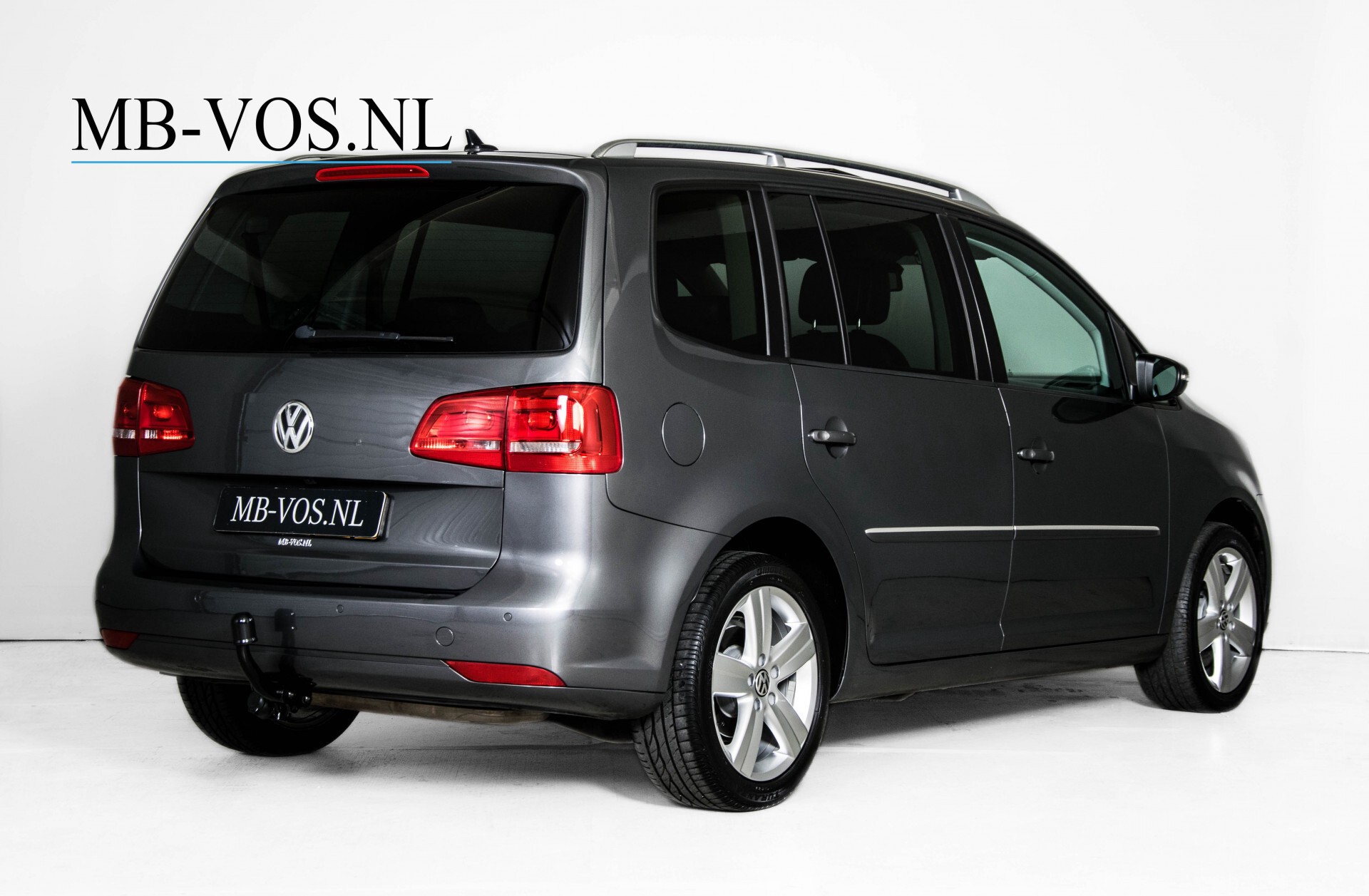 Volkswagen Touran 2.0 TDI Highline 7Persoons 177pk Panorama/Leder/Navi/Camera/Verw-Stln/Trhk/ECC/Xenon Aut Foto 2
