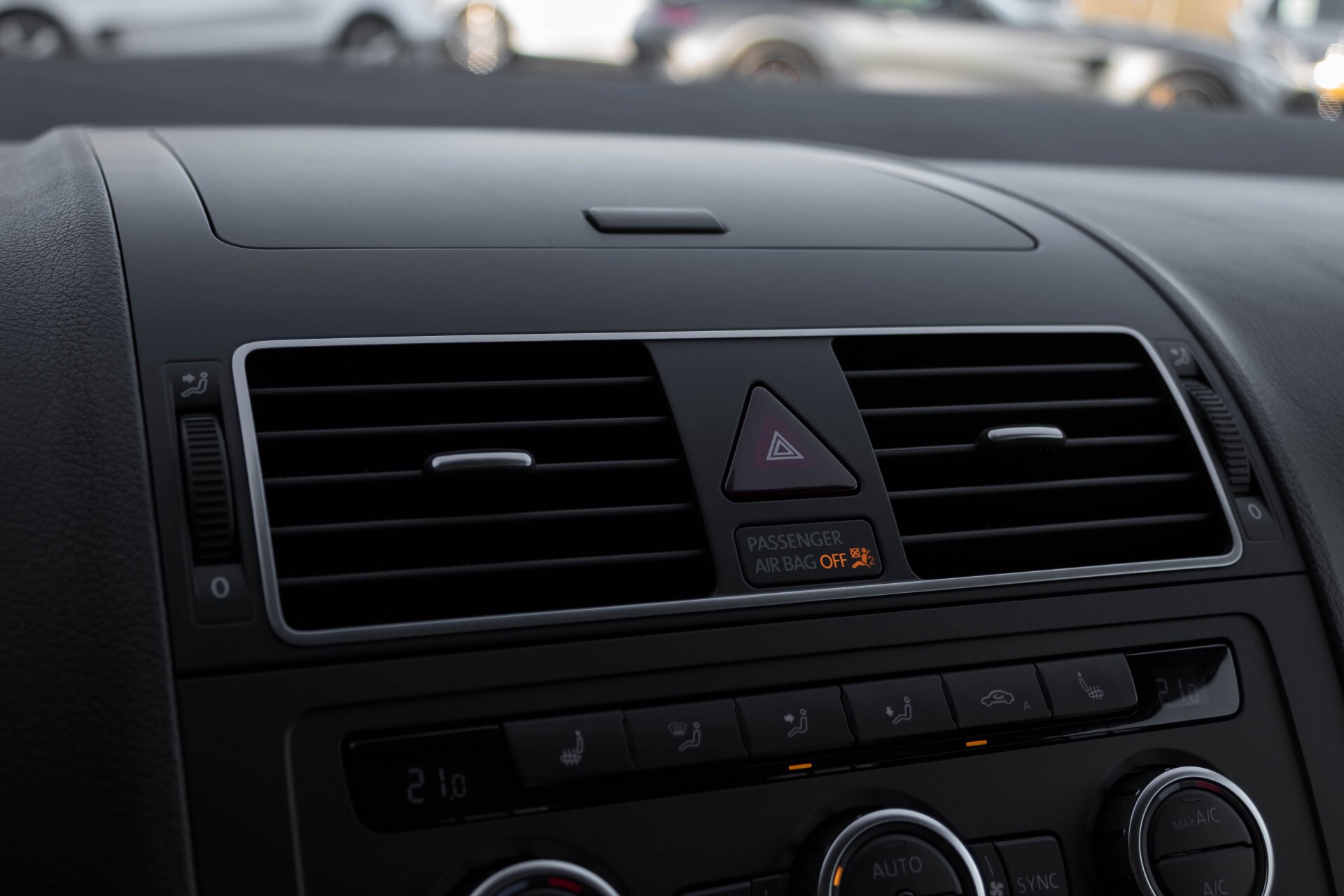 Volkswagen Touran 2.0 TDI Highline 7Persoons 177pk Panorama/Leder/Navi/Camera/Verw-Stln/Trhk/ECC/Xenon Aut Foto 20