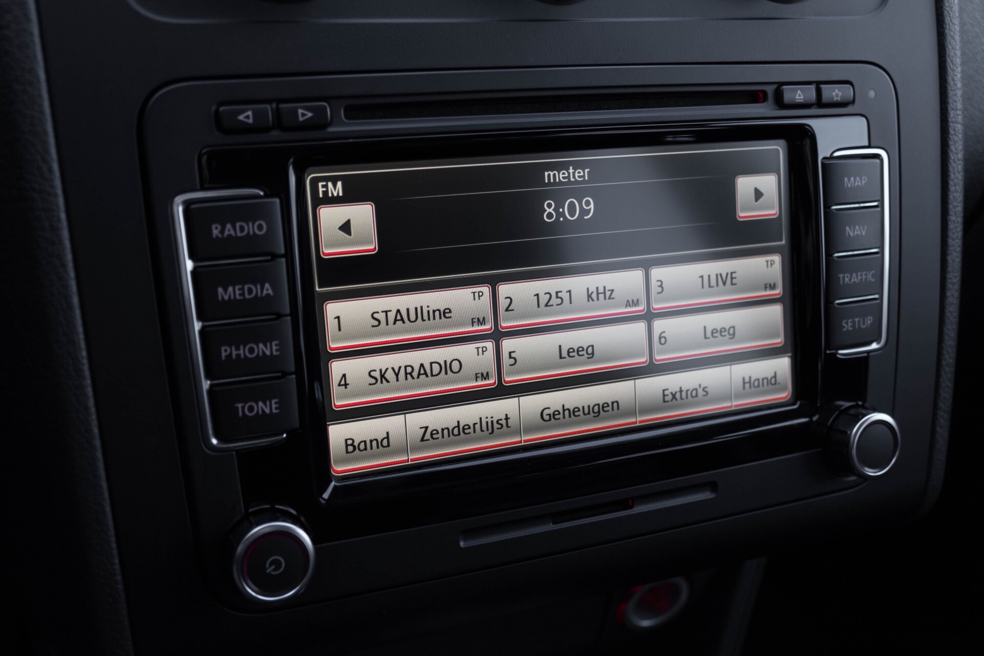 Volkswagen Touran 2.0 TDI Highline 7Persoons 177pk Panorama/Leder/Navi/Camera/Verw-Stln/Trhk/ECC/Xenon Aut Foto 23