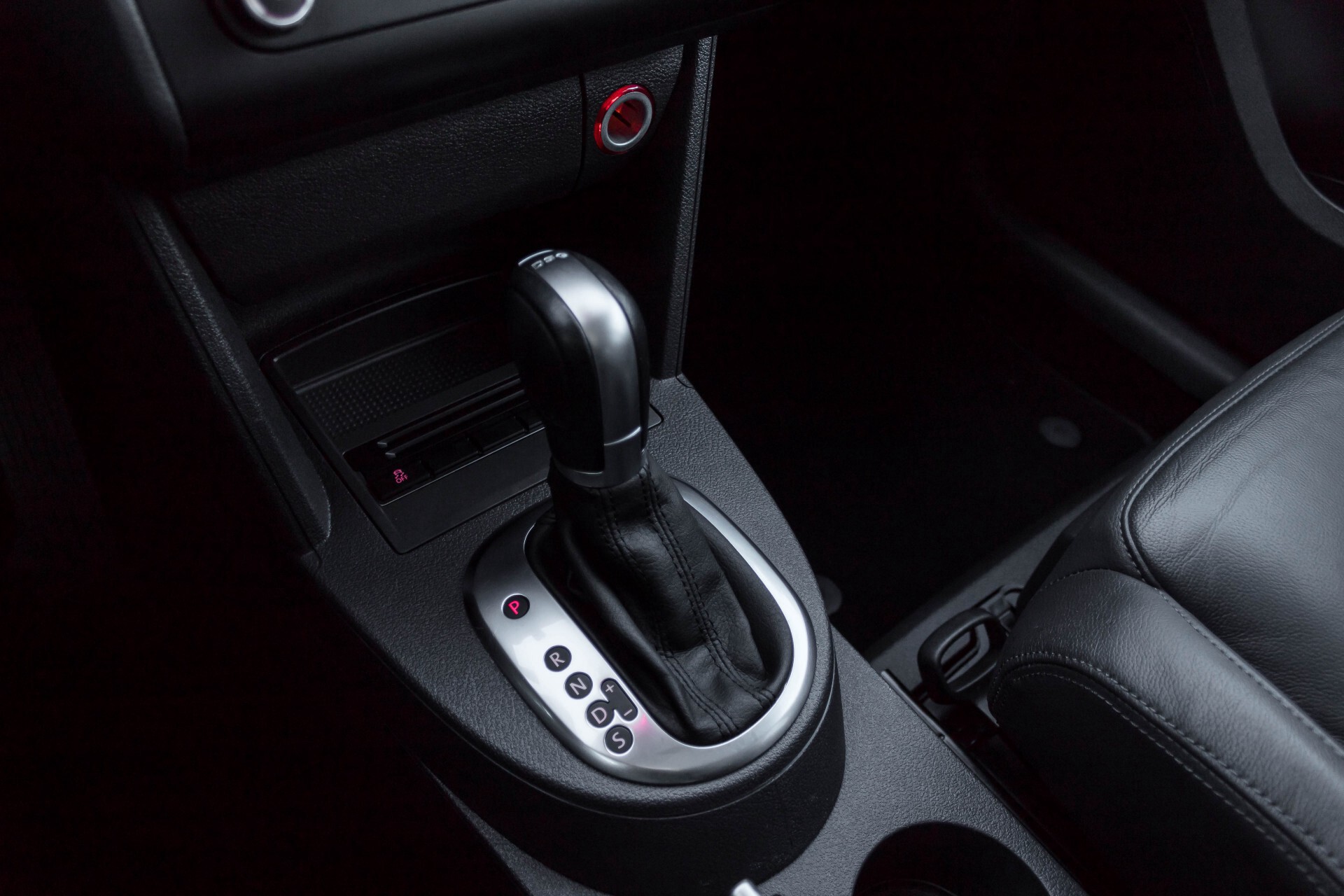 Volkswagen Touran 2.0 TDI Highline 7Persoons 177pk Panorama/Leder/Navi/Camera/Verw-Stln/Trhk/ECC/Xenon Aut Foto 24