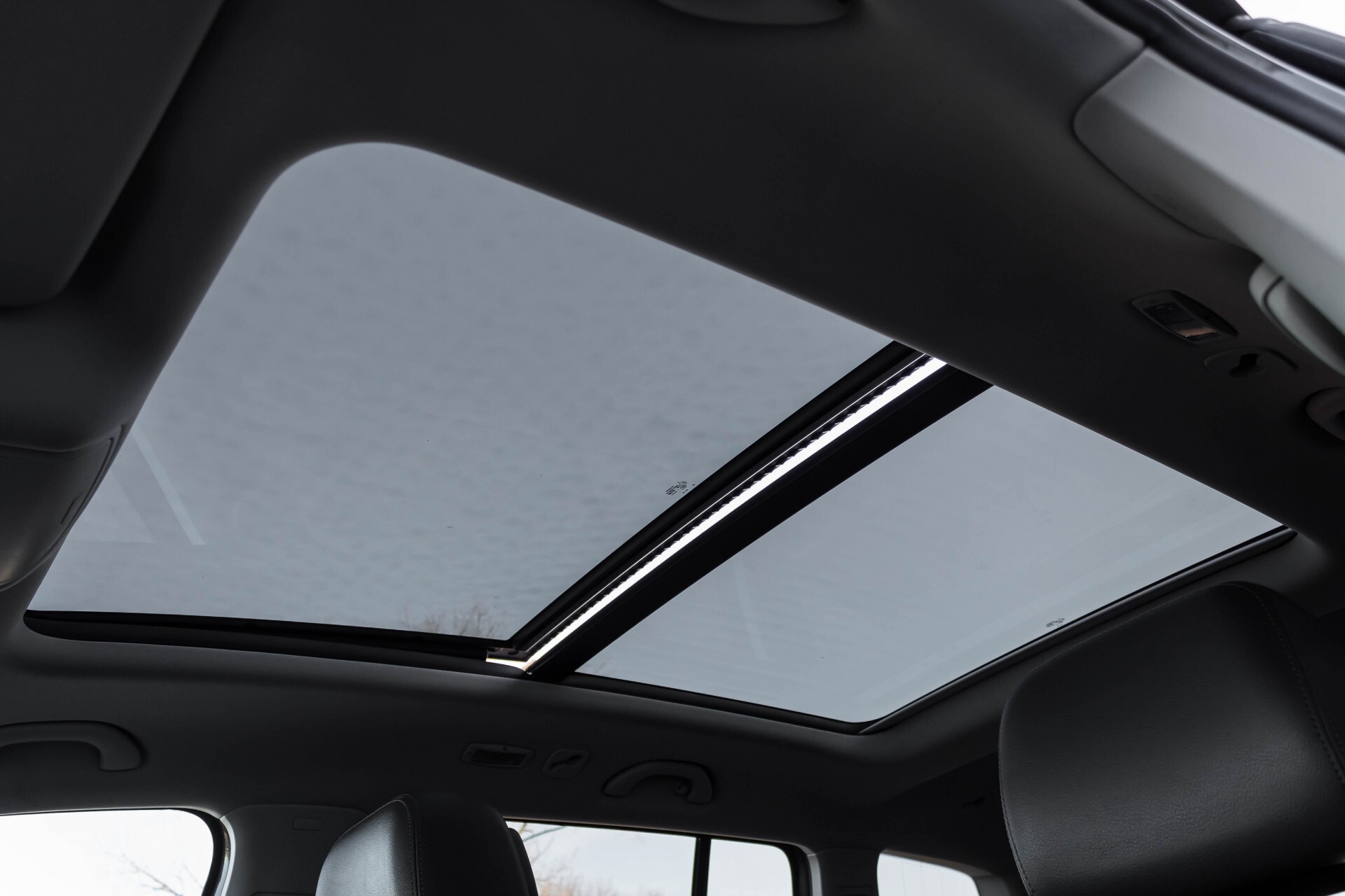 Volkswagen Touran 2.0 TDI Highline 7Persoons 177pk Panorama/Leder/Navi/Camera/Verw-Stln/Trhk/ECC/Xenon Aut Foto 39