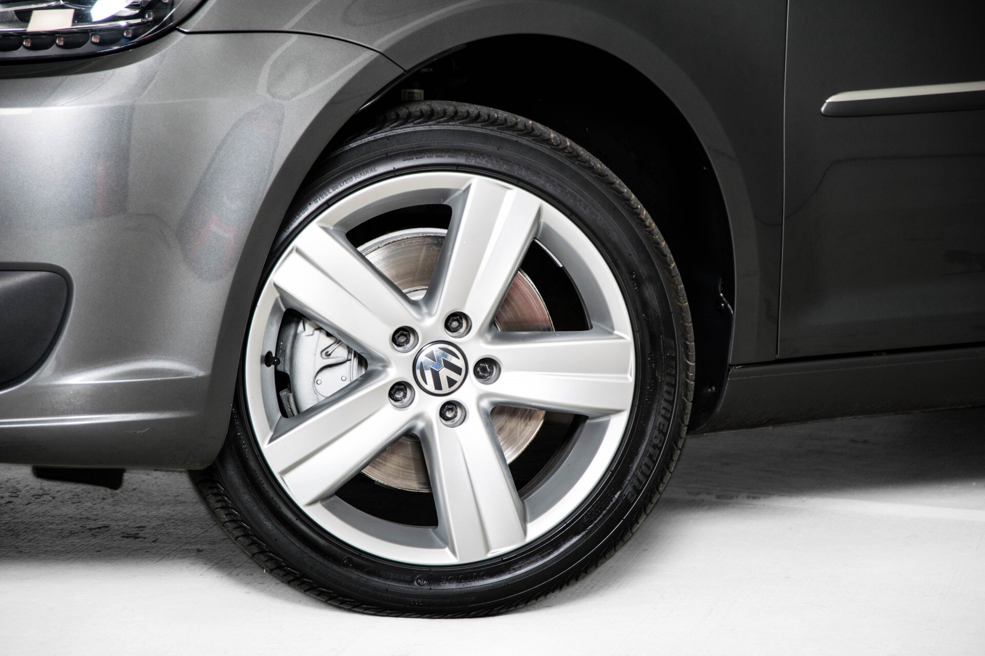 Volkswagen Touran 2.0 TDI Highline 7Persoons 177pk Panorama/Leder/Navi/Camera/Verw-Stln/Trhk/ECC/Xenon Aut Foto 44