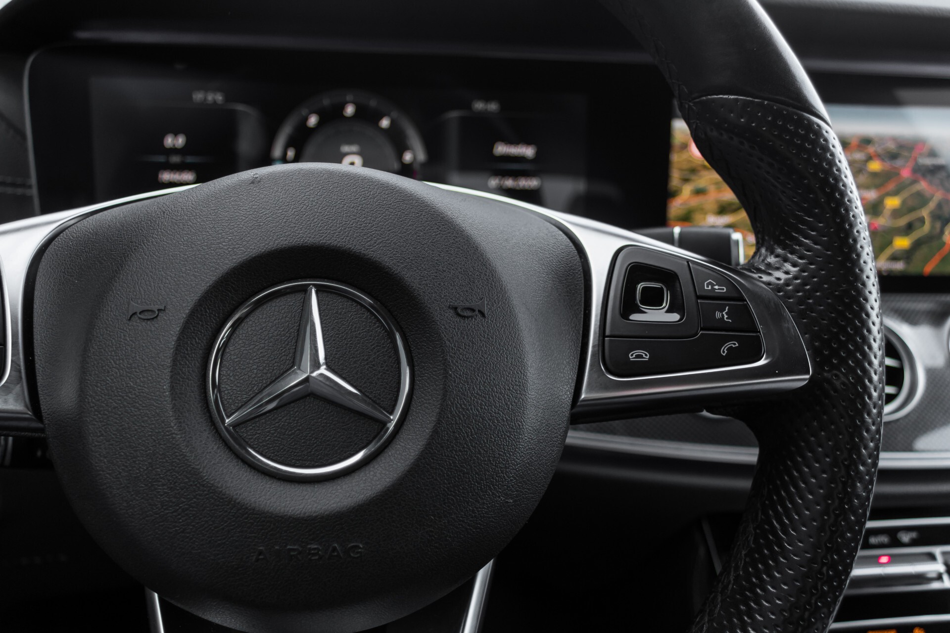 Mercedes-Benz E-Klasse 220 d AMG Night Distronic/Widescreen/Burmester/Schuifdak/Standkachel Aut9 Foto 15