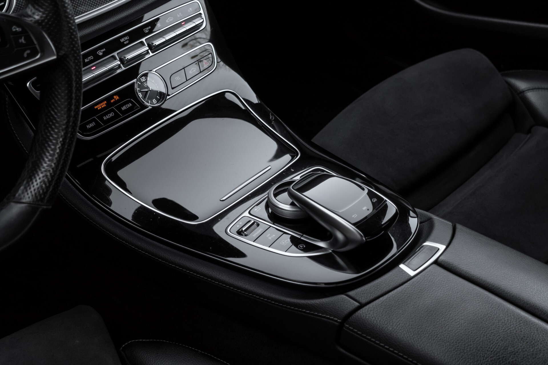 Mercedes-Benz E-Klasse 220 d AMG Night Distronic/Widescreen/Burmester/Schuifdak/Standkachel Aut9 Foto 22