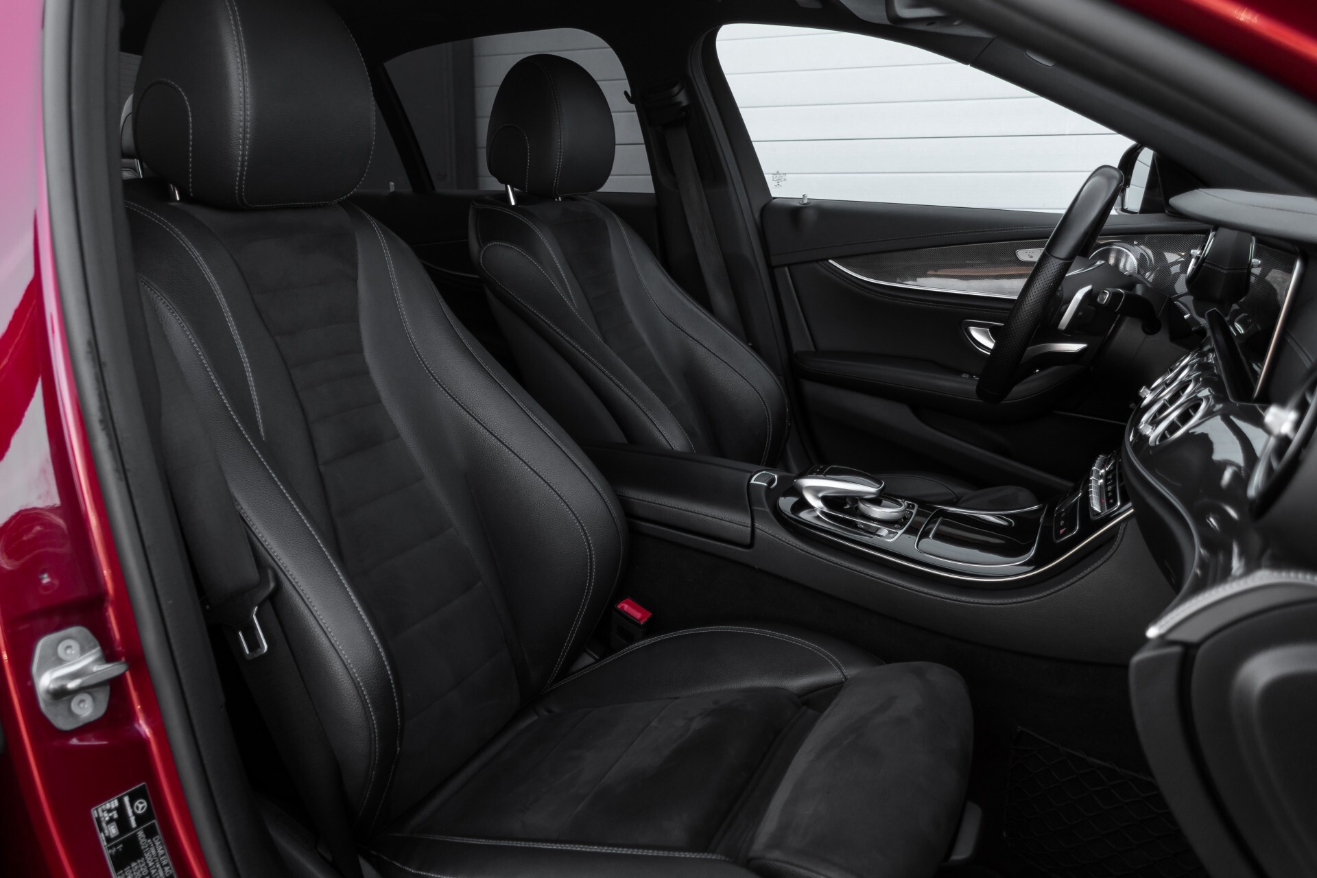 Mercedes-Benz E-Klasse 220 d AMG Night Distronic/Widescreen/Burmester/Schuifdak/Standkachel Aut9 Foto 3