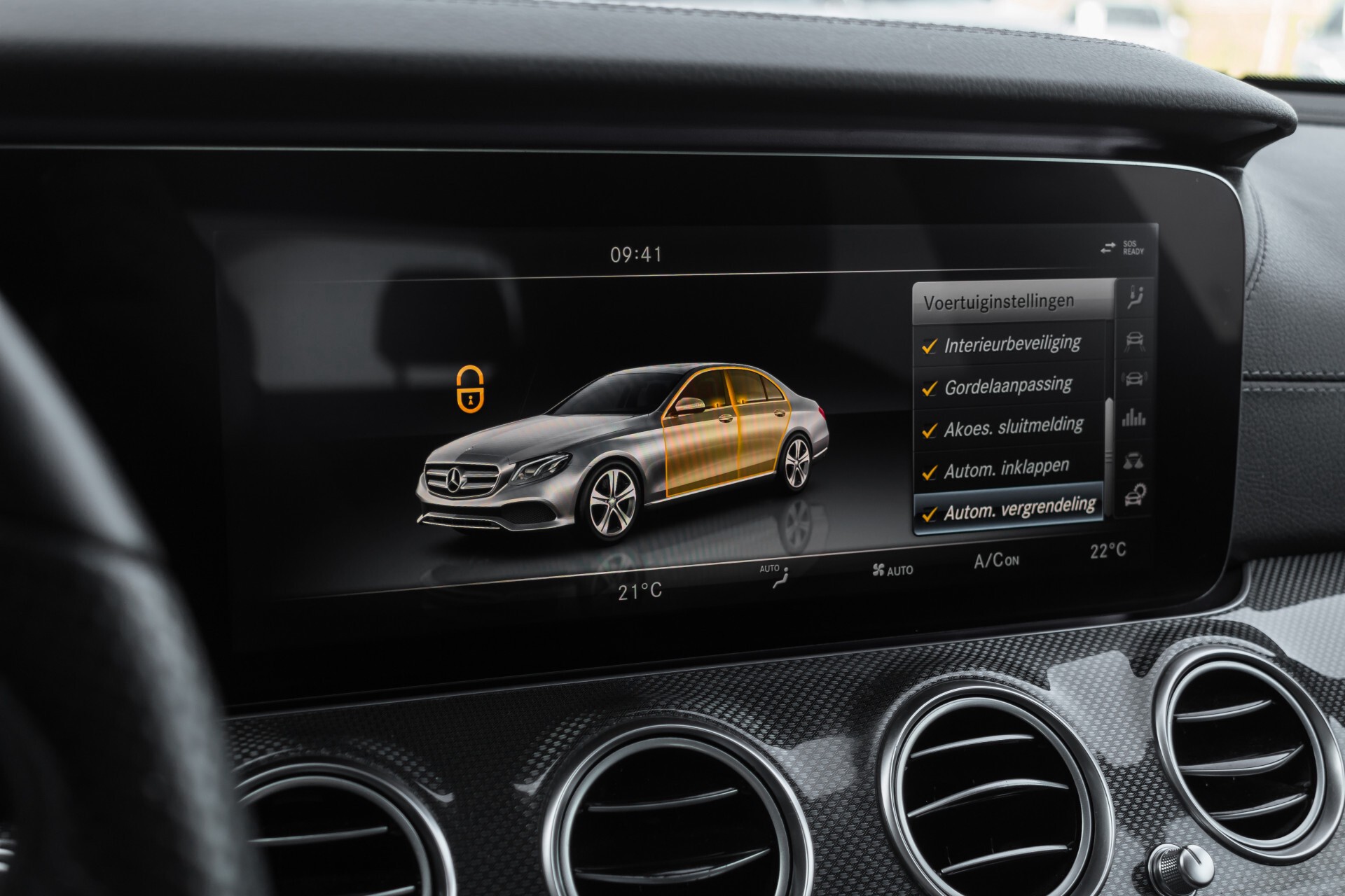 Mercedes-Benz E-Klasse 220 d AMG Night Distronic/Widescreen/Burmester/Schuifdak/Standkachel Aut9 Foto 30