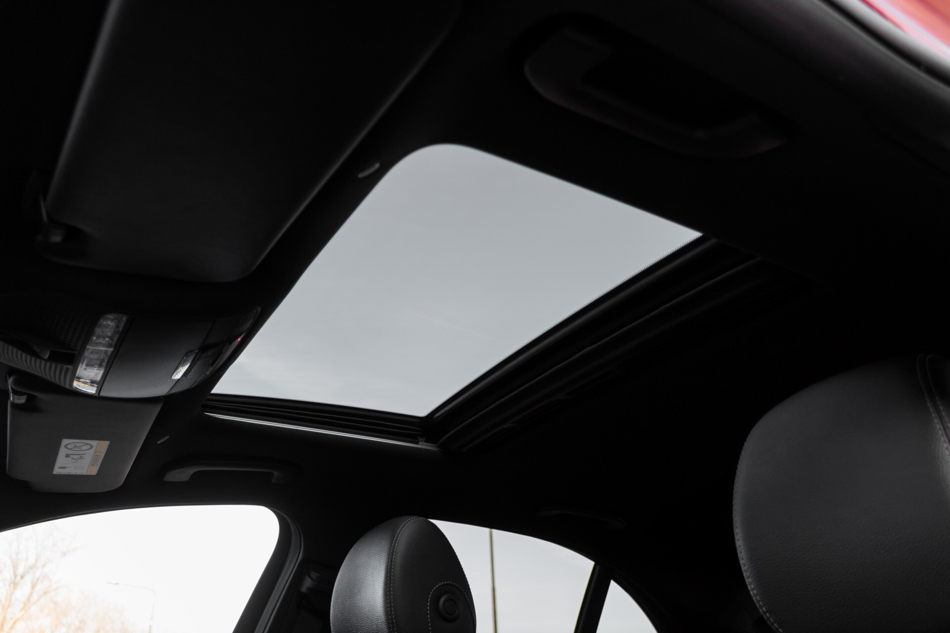 Mercedes-Benz E-Klasse 220 d AMG Night Distronic/Widescreen/Burmester/Schuifdak/Standkachel Aut9 Foto 41