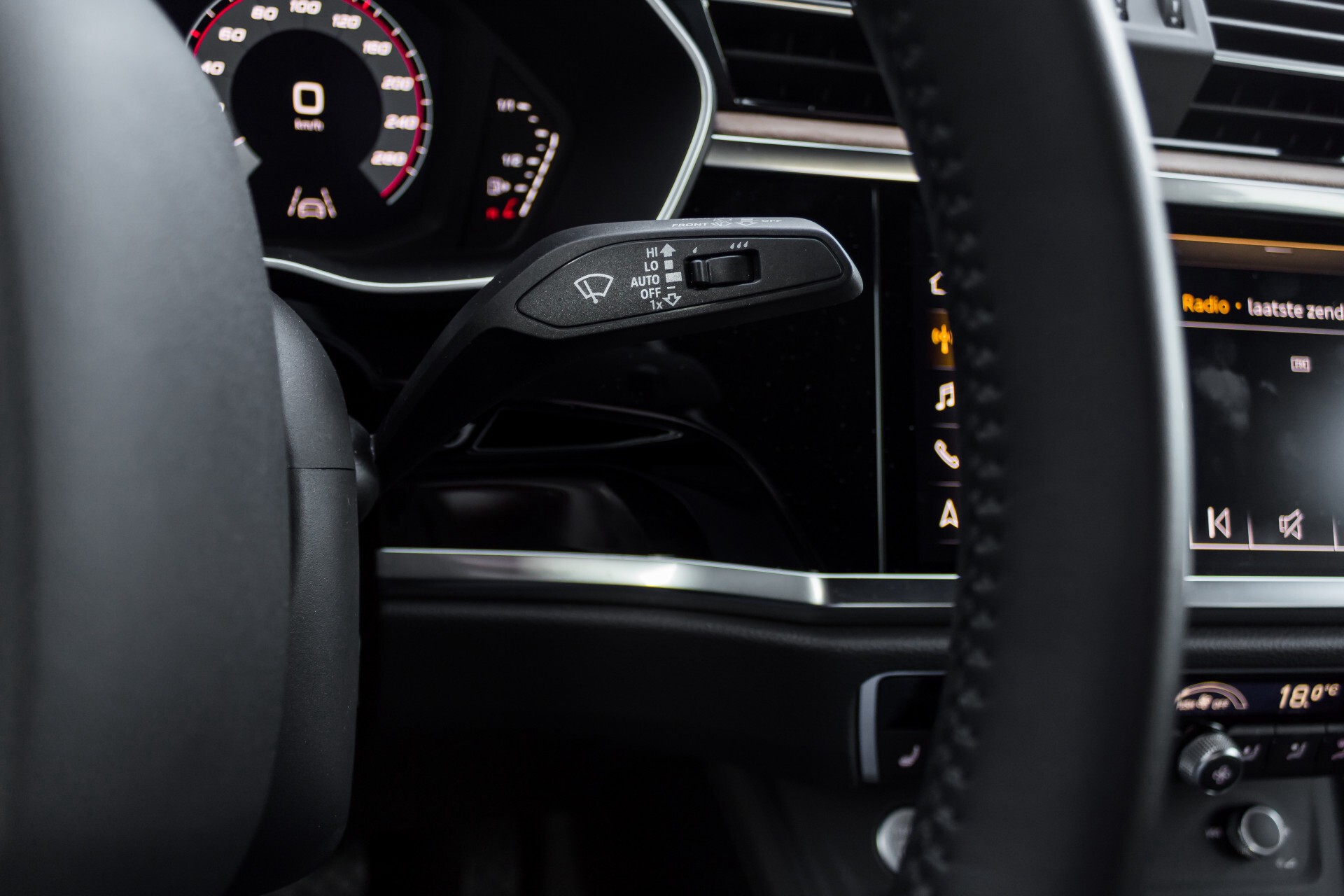 Audi Q3 35 TFSI Advanced Sport Exclusive Blackline Pro Line S-Tronic Foto 13