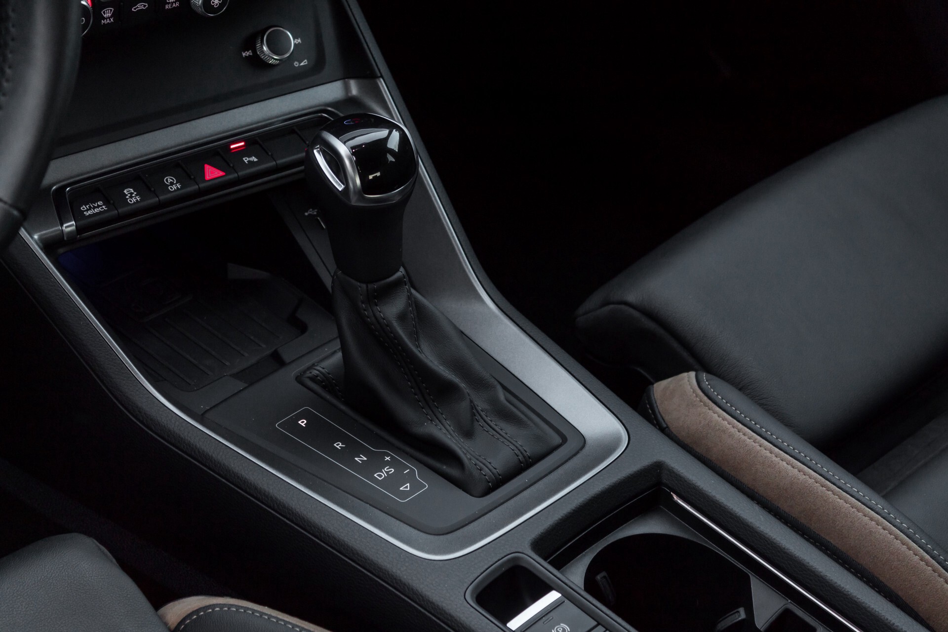 Audi Q3 35 TFSI Advanced Sport Exclusive Blackline Pro Line S-Tronic Foto 21