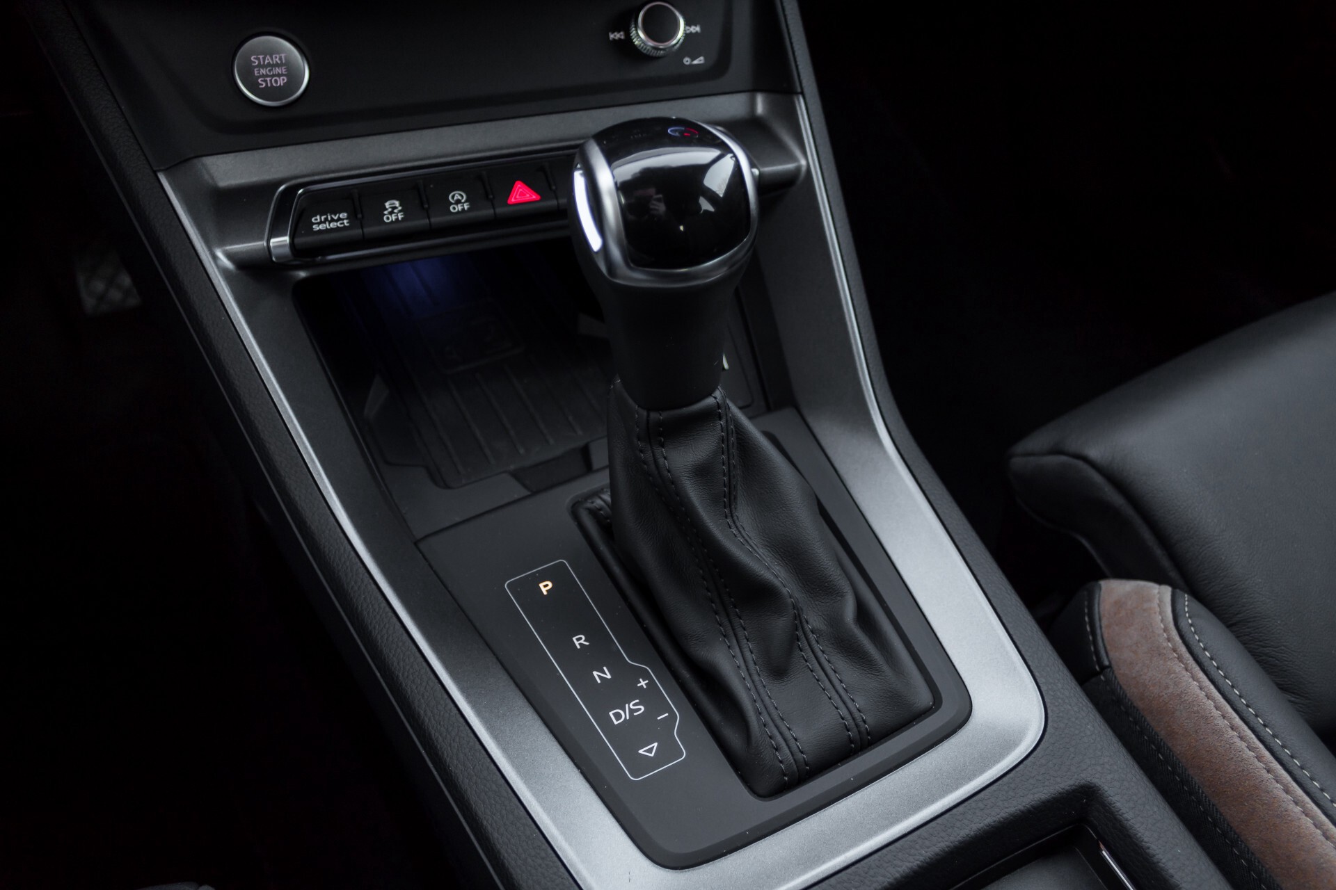 Audi Q3 35 TFSI Advanced Sport Exclusive Blackline Pro Line S-Tronic Foto 34