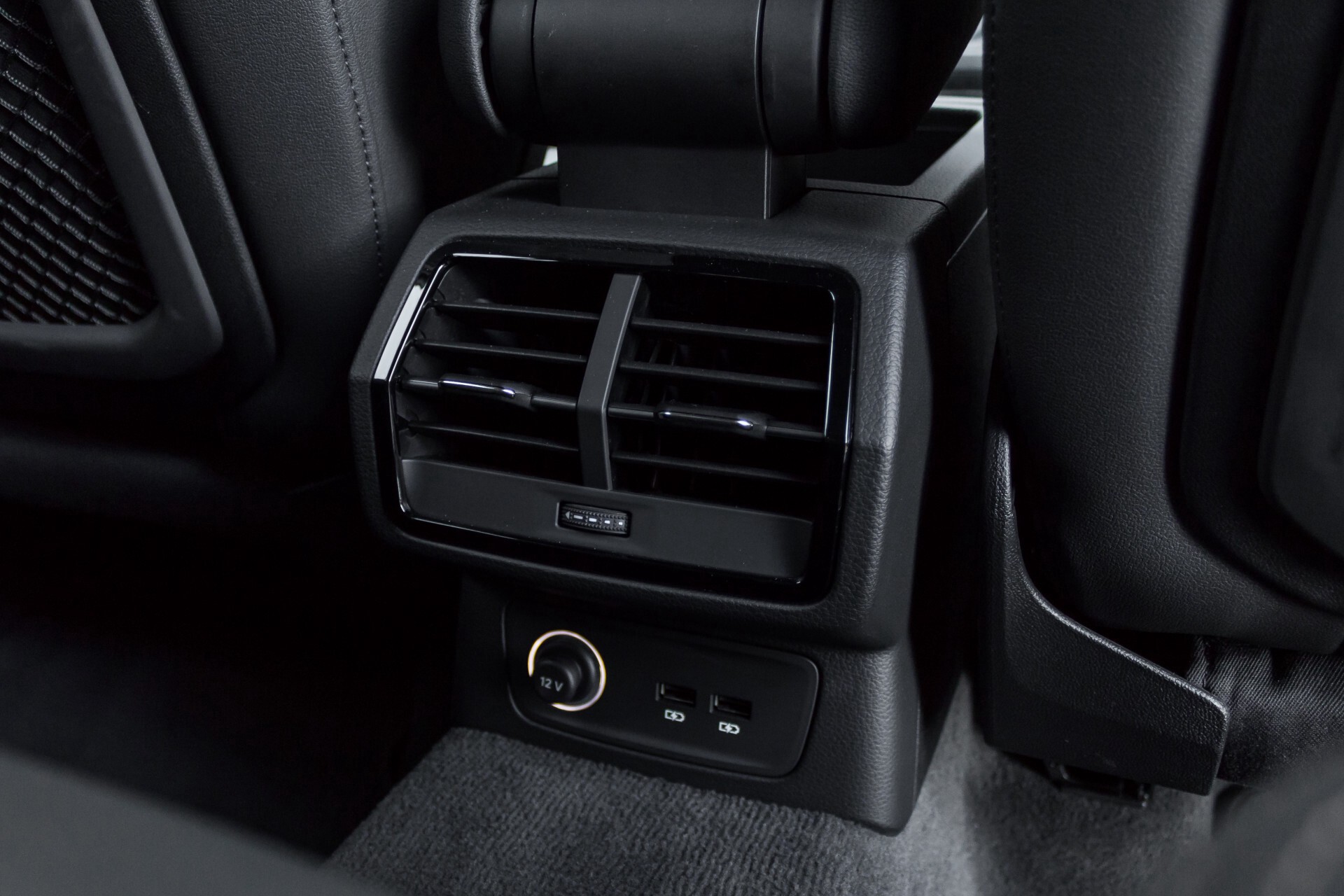 Audi Q3 35 TFSI Advanced Sport Exclusive Blackline Pro Line S-Tronic Foto 43