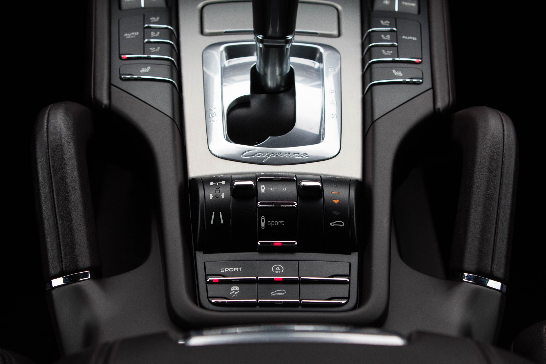 Porsche Cayenne 4.8 Turbo Exclusive/Panorama/Bose/21''/Sportstoelen Aut8 Foto 31