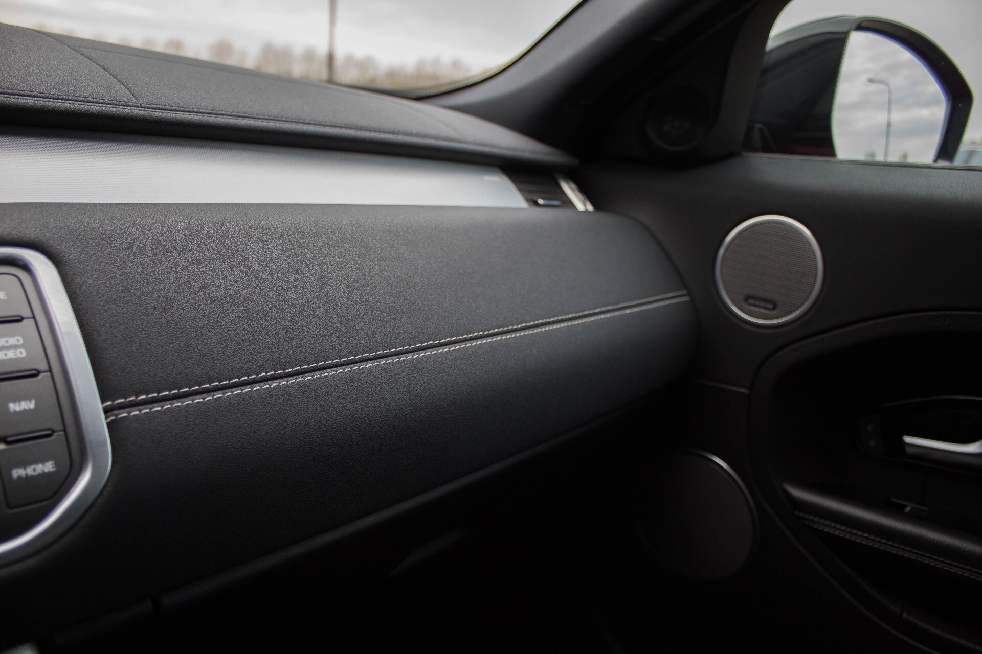 Land Rover Range Rover Evoque 2.2 TD4 4WD Dynamic Blackpack/Meridian/Camera/Panorama Aut9 Foto 30