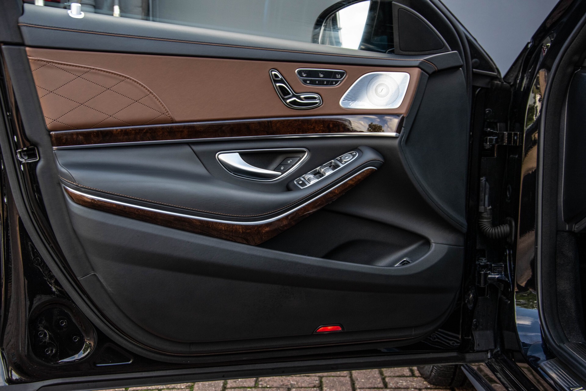 Mercedes-Benz S-Klasse 560 4-M Lang AMG Plus Exclusive Entertainment/Massage Aut9 Foto 30