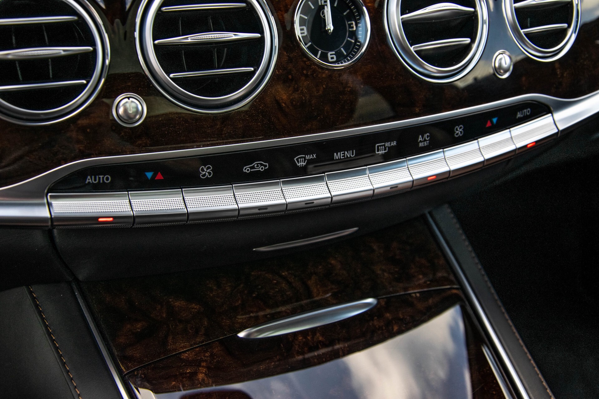 Mercedes-Benz S-Klasse 560 4-M Lang AMG Plus Exclusive Entertainment/Massage Aut9 Foto 47