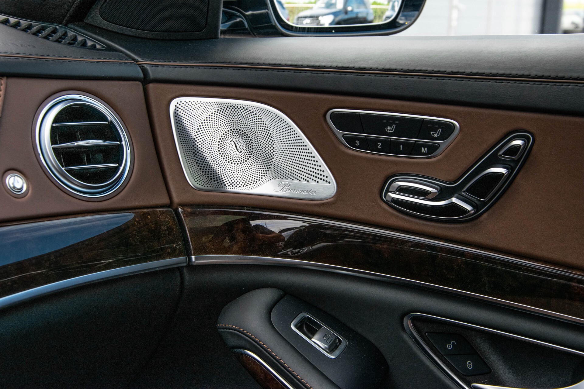 Mercedes-Benz S-Klasse 560 4-M Lang AMG Plus Exclusive Entertainment/Massage Aut9 Foto 52