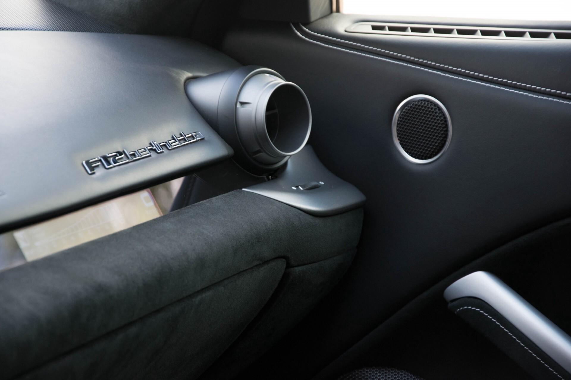 Ferrari F12 6.3 Berlinetta Capristo/Carbonseats/Led/Passenger Display Aut7 Foto 13