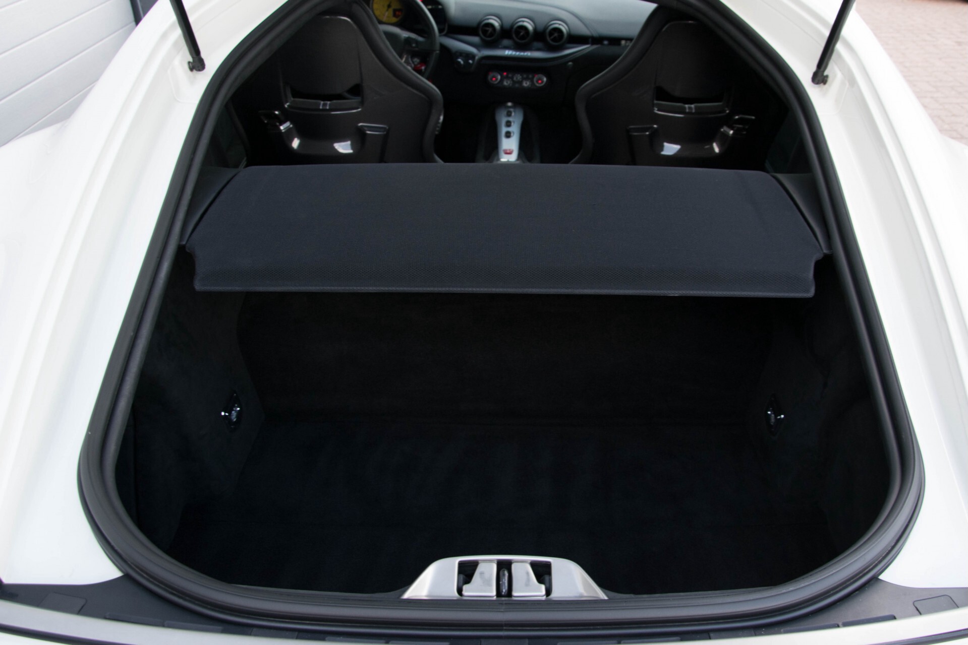 Ferrari F12 6.3 Berlinetta Capristo/Carbonseats/Led/Passenger Display Aut7 Foto 32