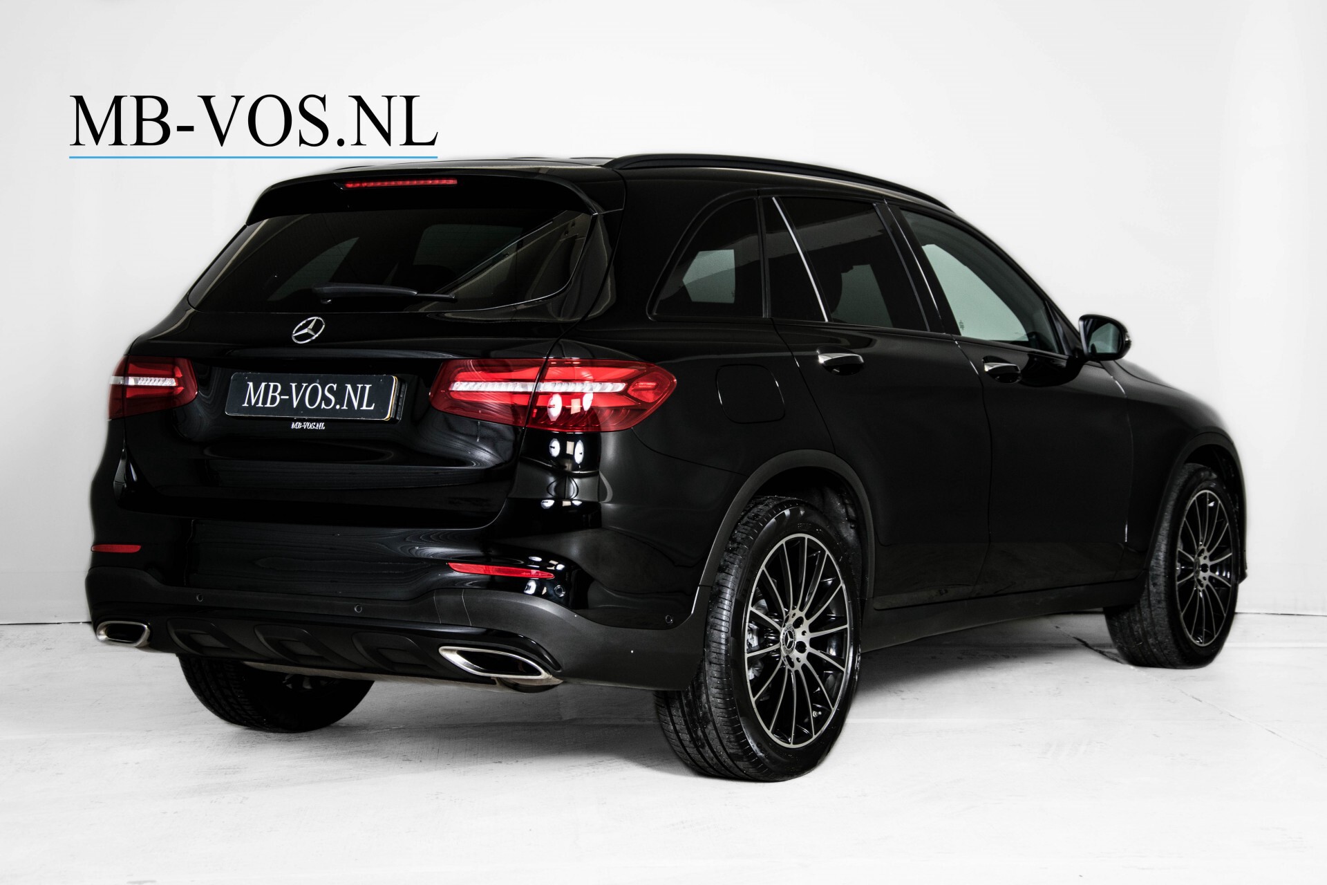 Mercedes-Benz GLC 300 4-AMG Panorama Distronic/Keyless/Burmester/Memory/Night Aut9 Foto 2