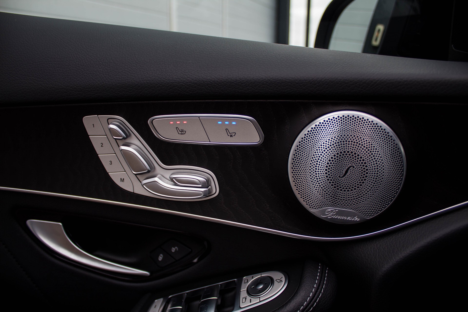 Mercedes-Benz GLC 300 4-AMG Panorama Distronic/Keyless/Burmester/Memory/Night Aut9 Foto 26